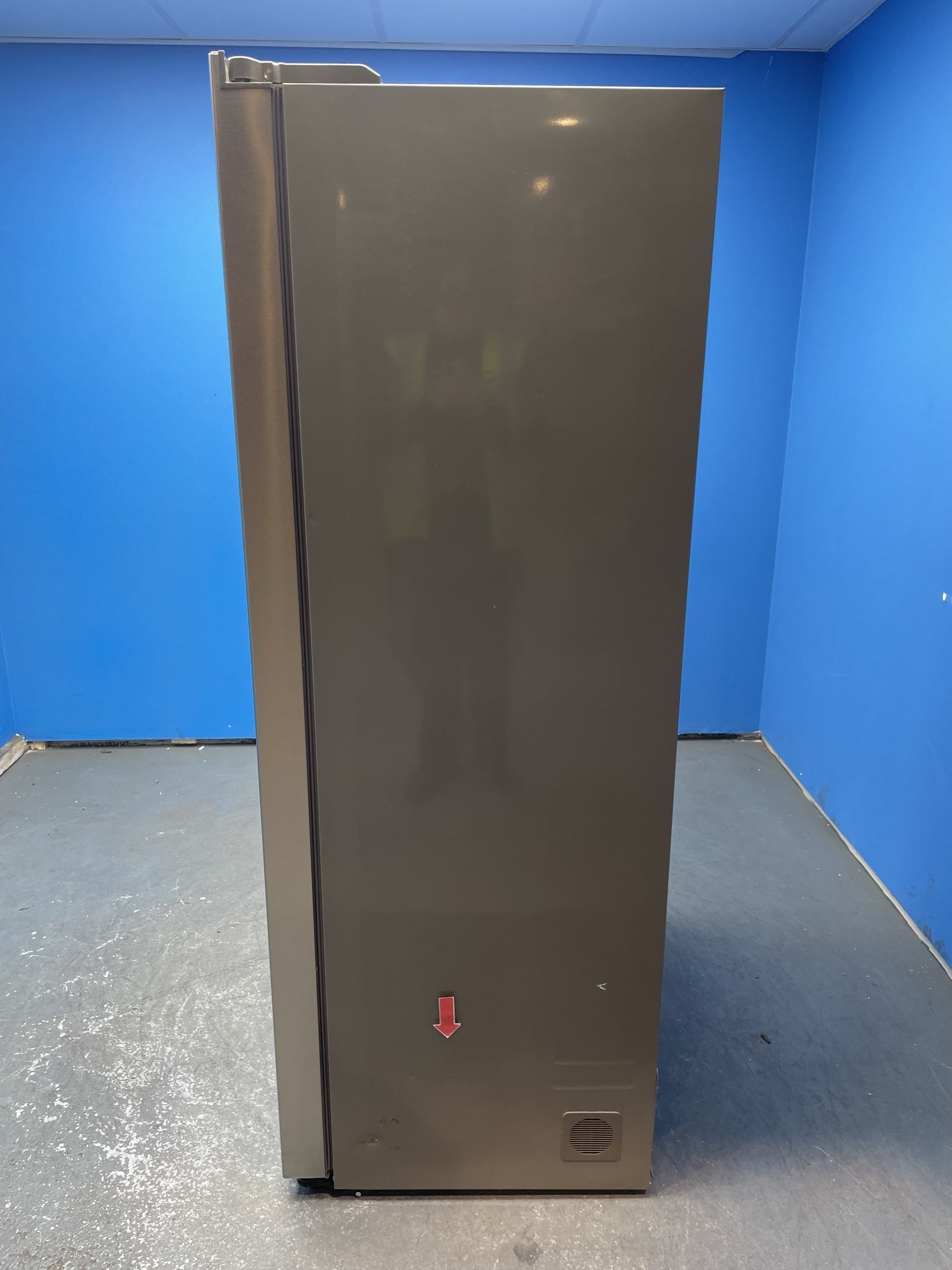 Haier Series 3 HSR5918DNMP 591 Litre American Style Fridge Freezer