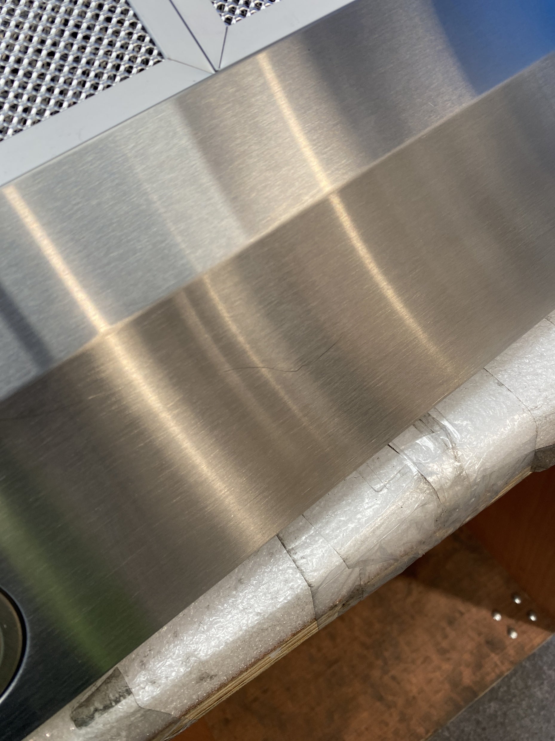 #GRC-157-447 - Hisense CH6IN14BXBUK 60cm Angled Chimney Cooker Hood Extractor
