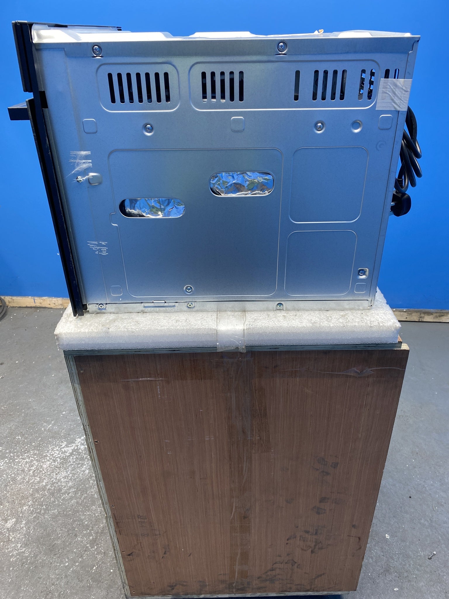 Samsung NQ5B5763DBK Series 5 50L Built-in Combi Microwave Oven