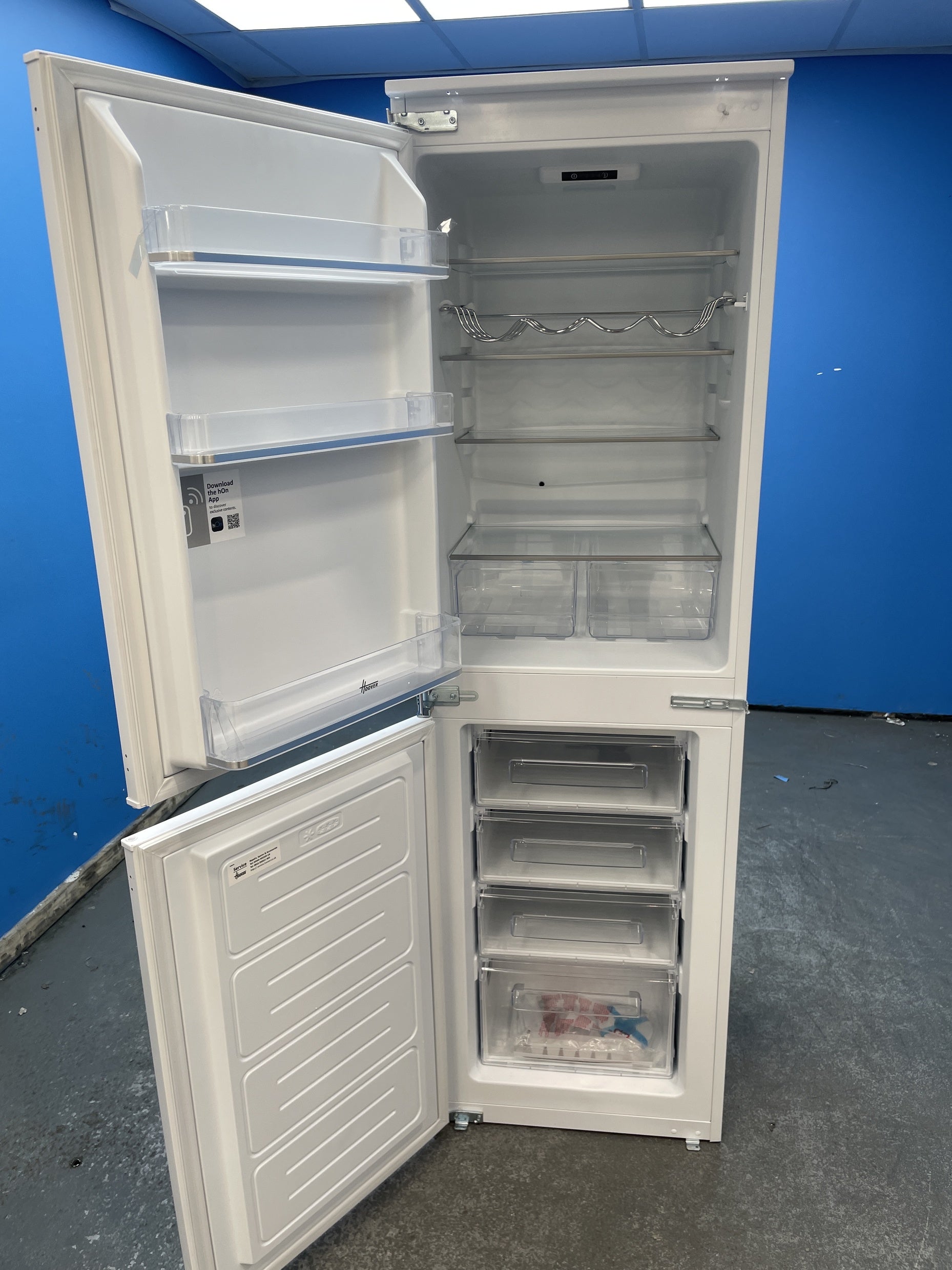 #GRC-157-066 - Hoover HOB50S518EK Integrated 233 Litre 50/50 Combi Fridge Freezer