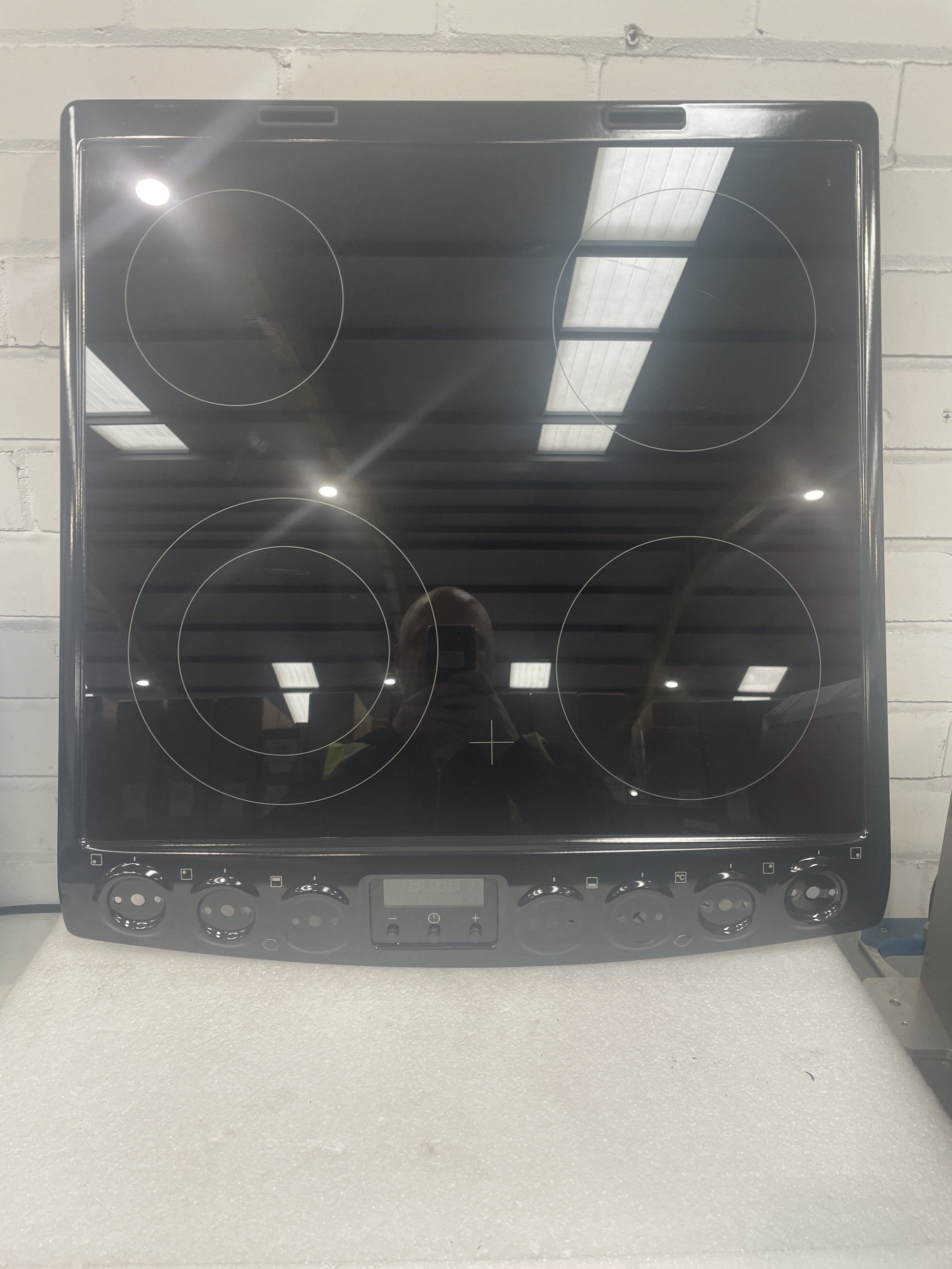 #GRC-157-542 - AEG CCB6741ACB Electric Cooker Hob Assembly