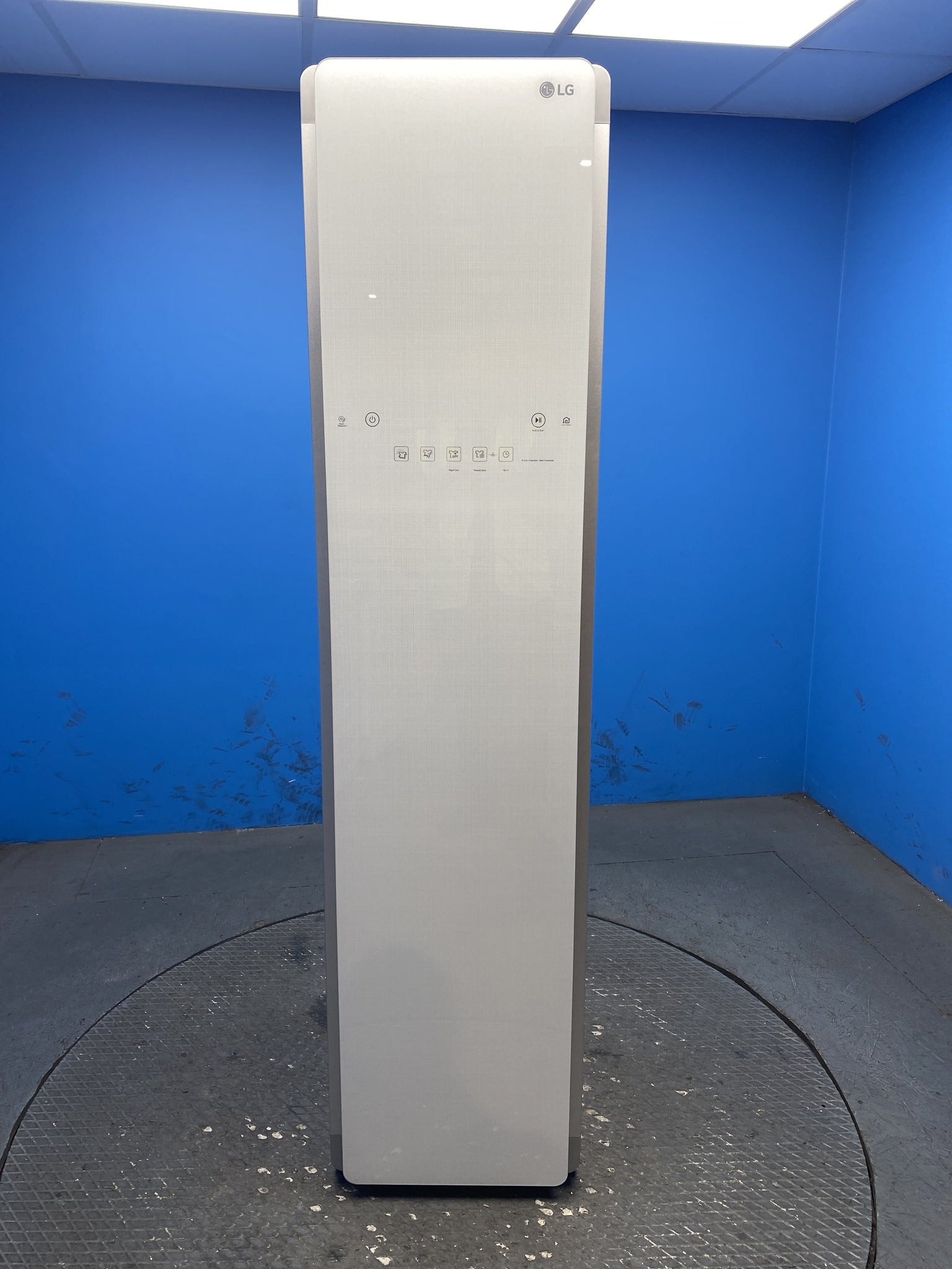 LG Styler S3WF Wi-Fi TrueSteam Clothing Care System