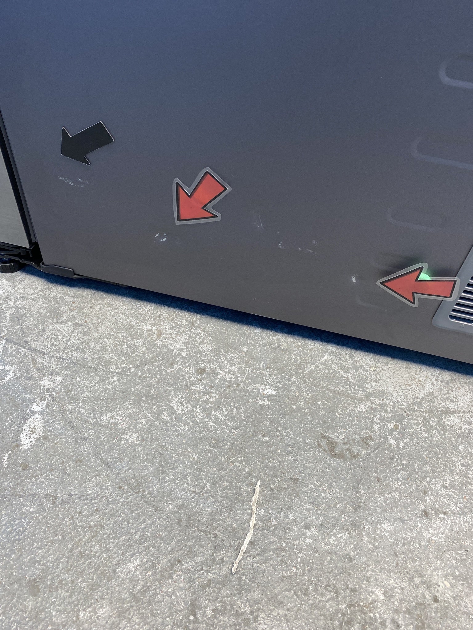 #GRC-144-943 - Samsung Bespoke AI Series 9 RS90F64EETEU American Fridge Freezer