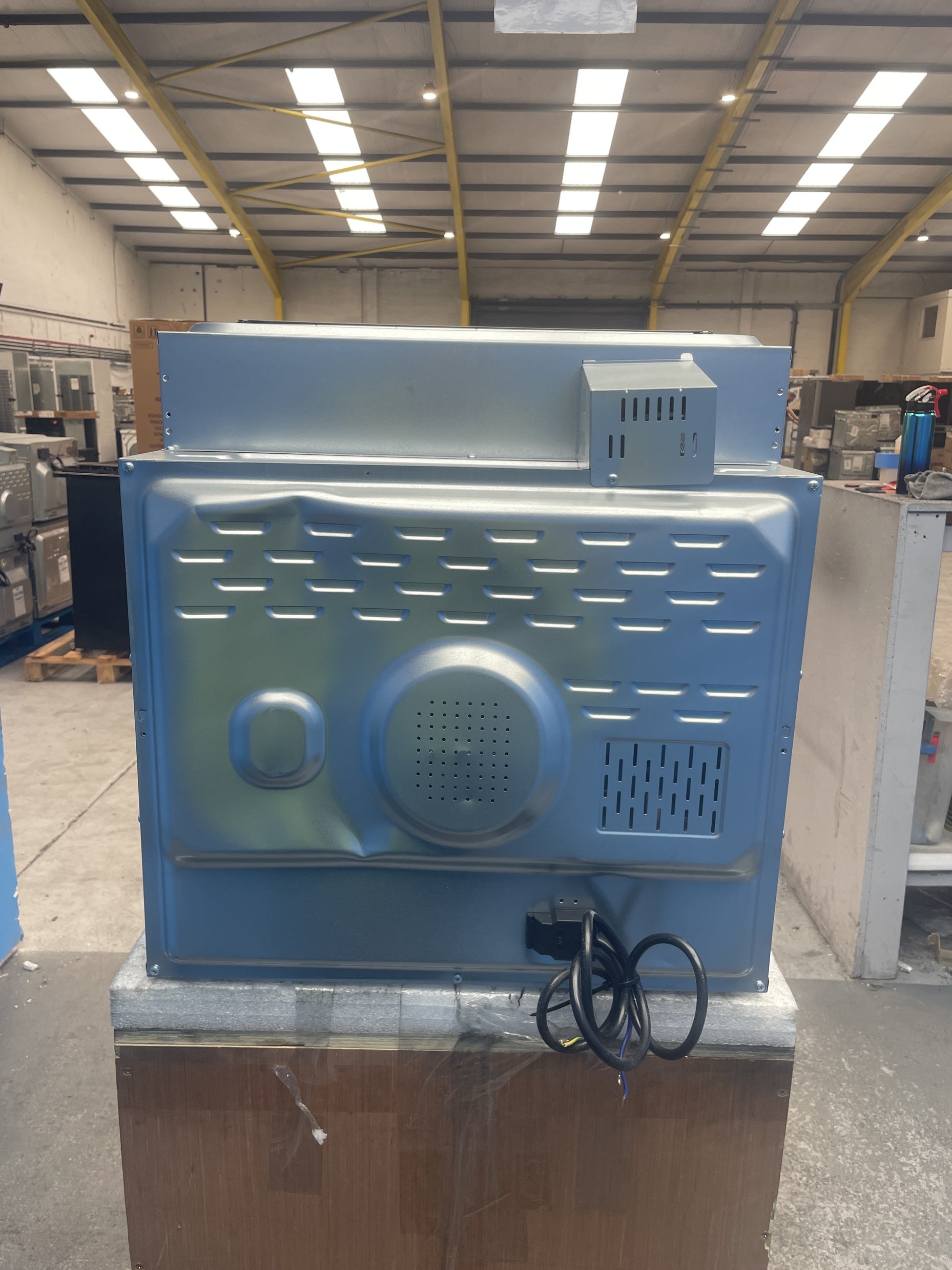 #GRC-158-746 - Midea MBO65M90D2-X Built-in Single Electric Fan Oven