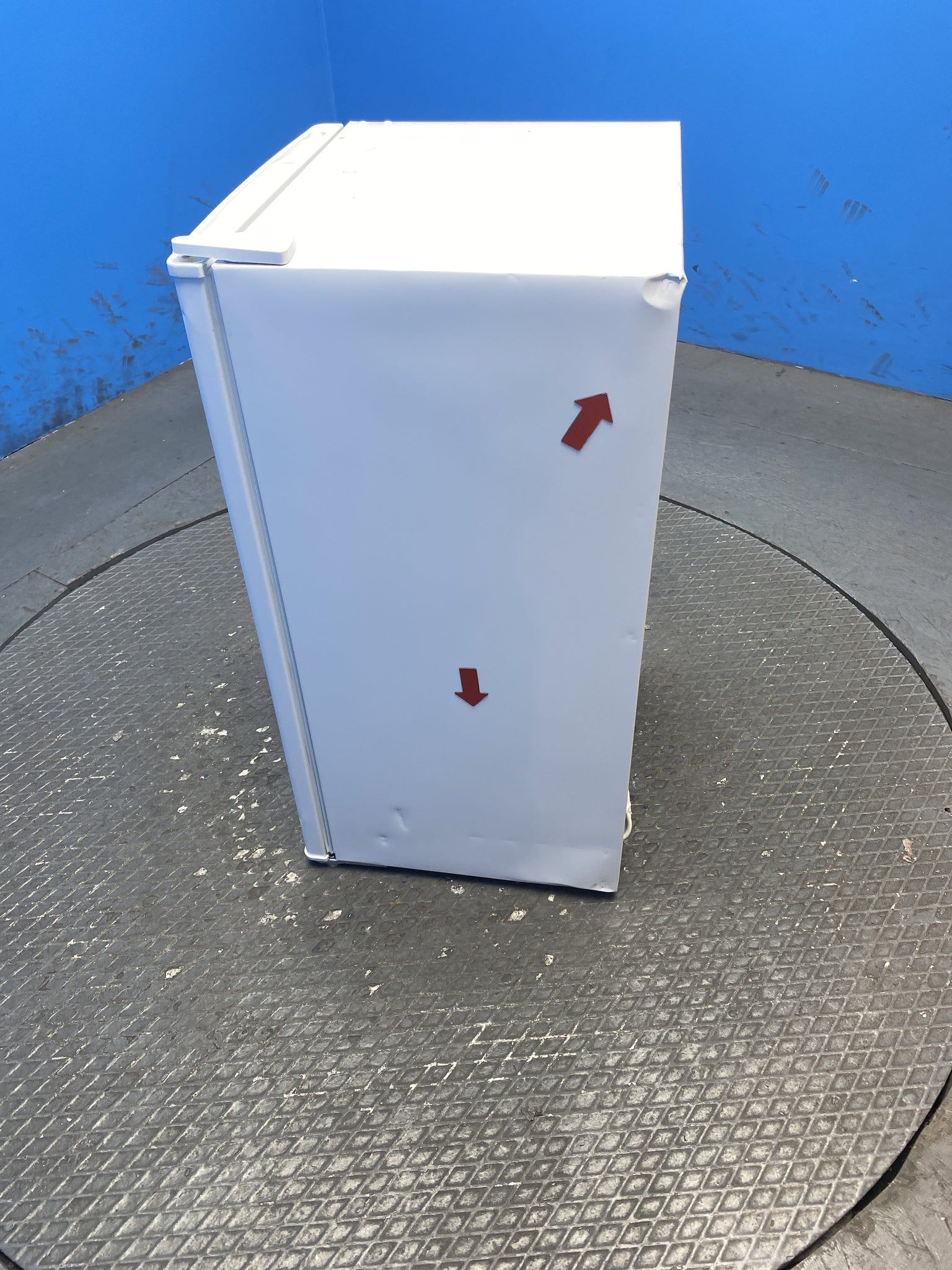 Statesman UC47LFW 93 Litres Under Counter Fridge