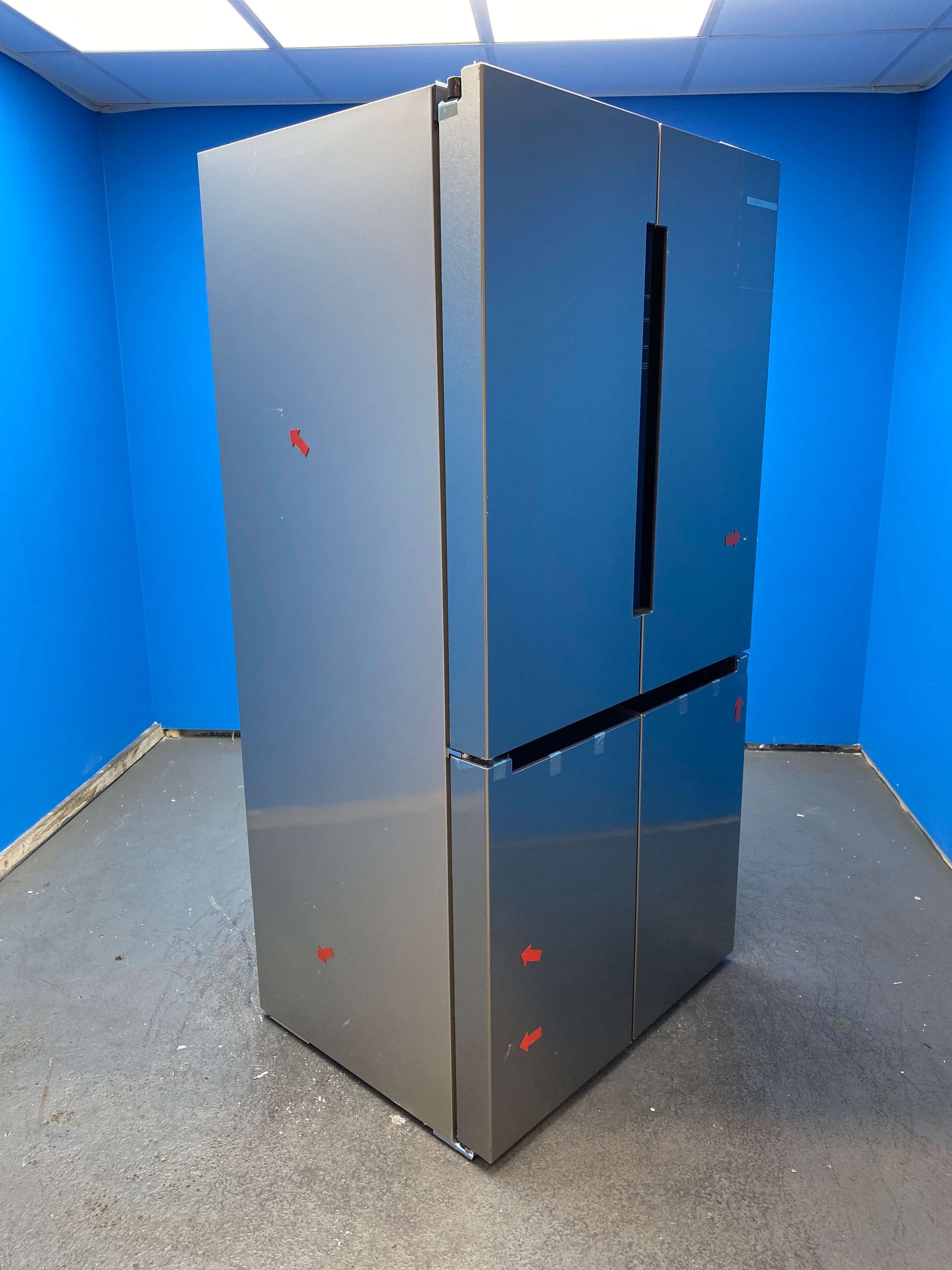 Bosch Series 4 KFN96APEAG 605 Litre American Fridge Freezer