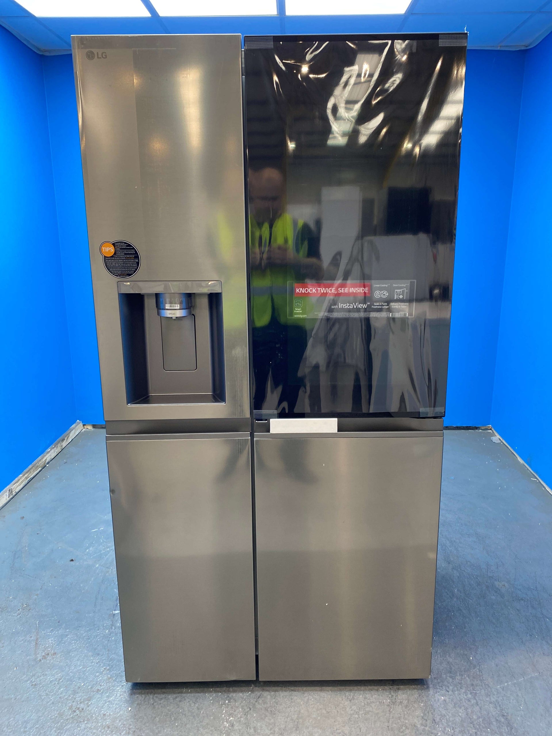 LG GSXE81PYBD American Style Fridge Freezer with InstaView™