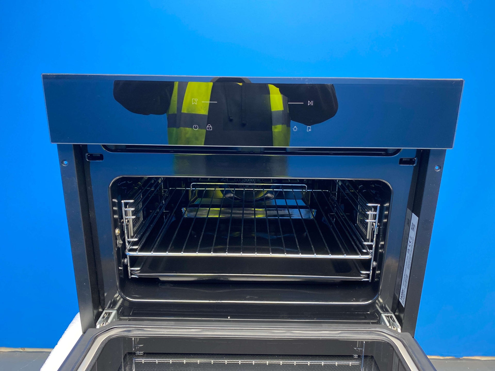 Haier Series 6 H4MWID69C6NQB 44L Built-in Microwave Oven with AirFry