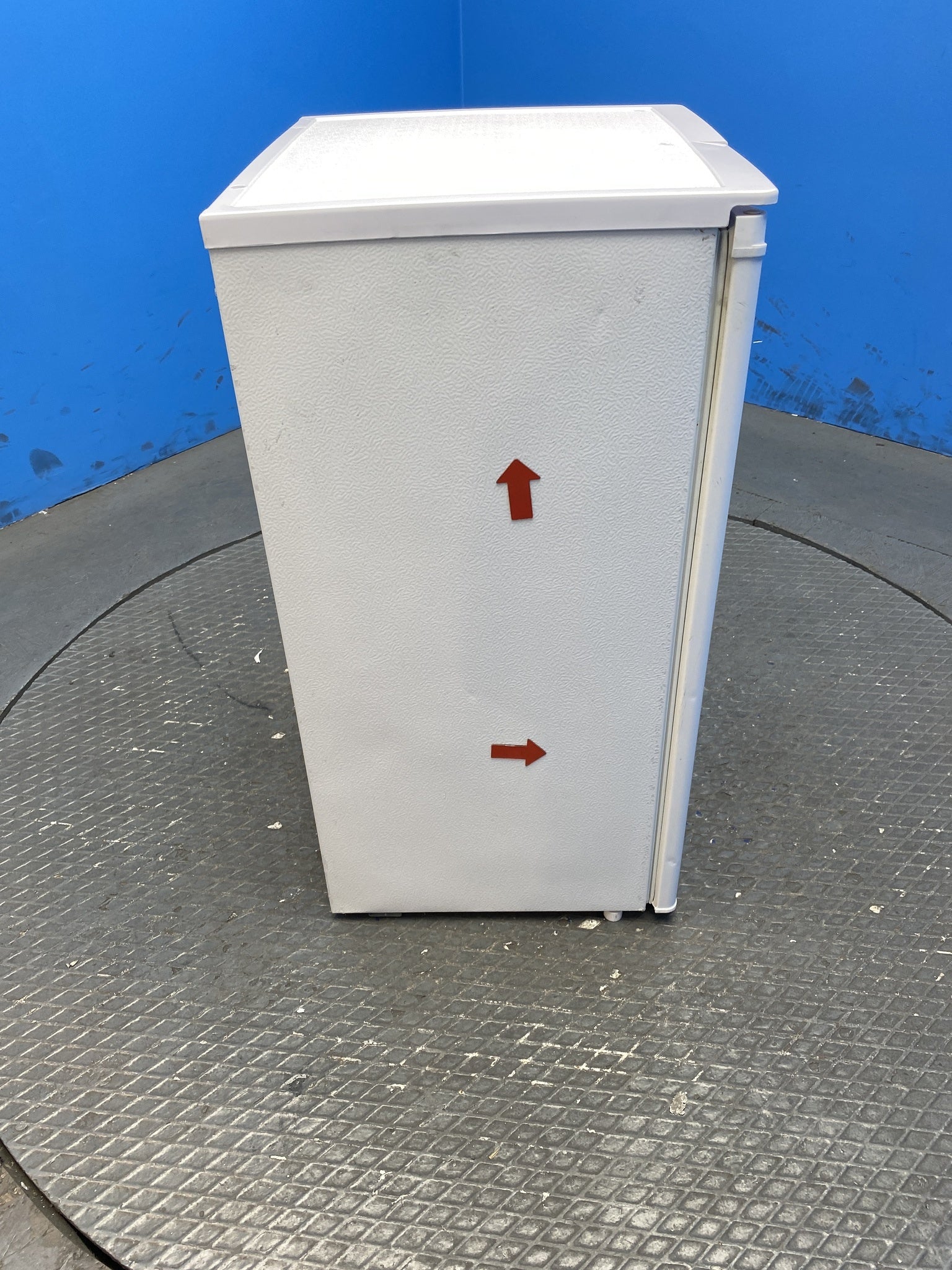 Igenix IG3960 92L Under-Counter Larder Fridge