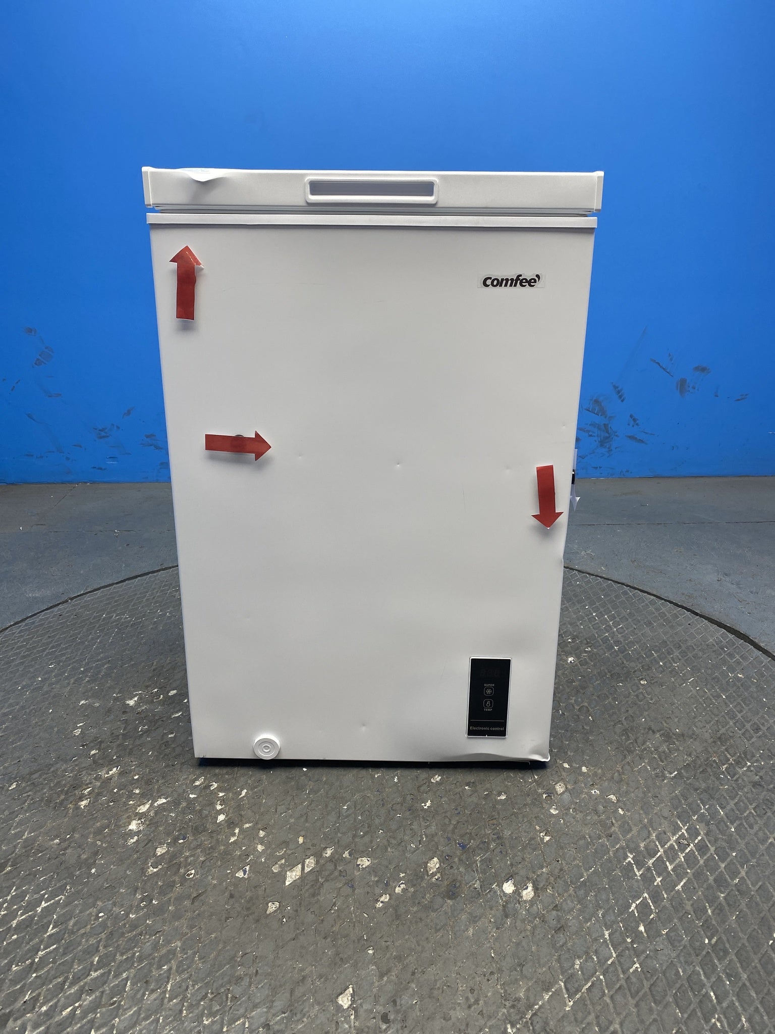 COMFEE' RCC100WH2E 99L Chest Freezer with Digital Control