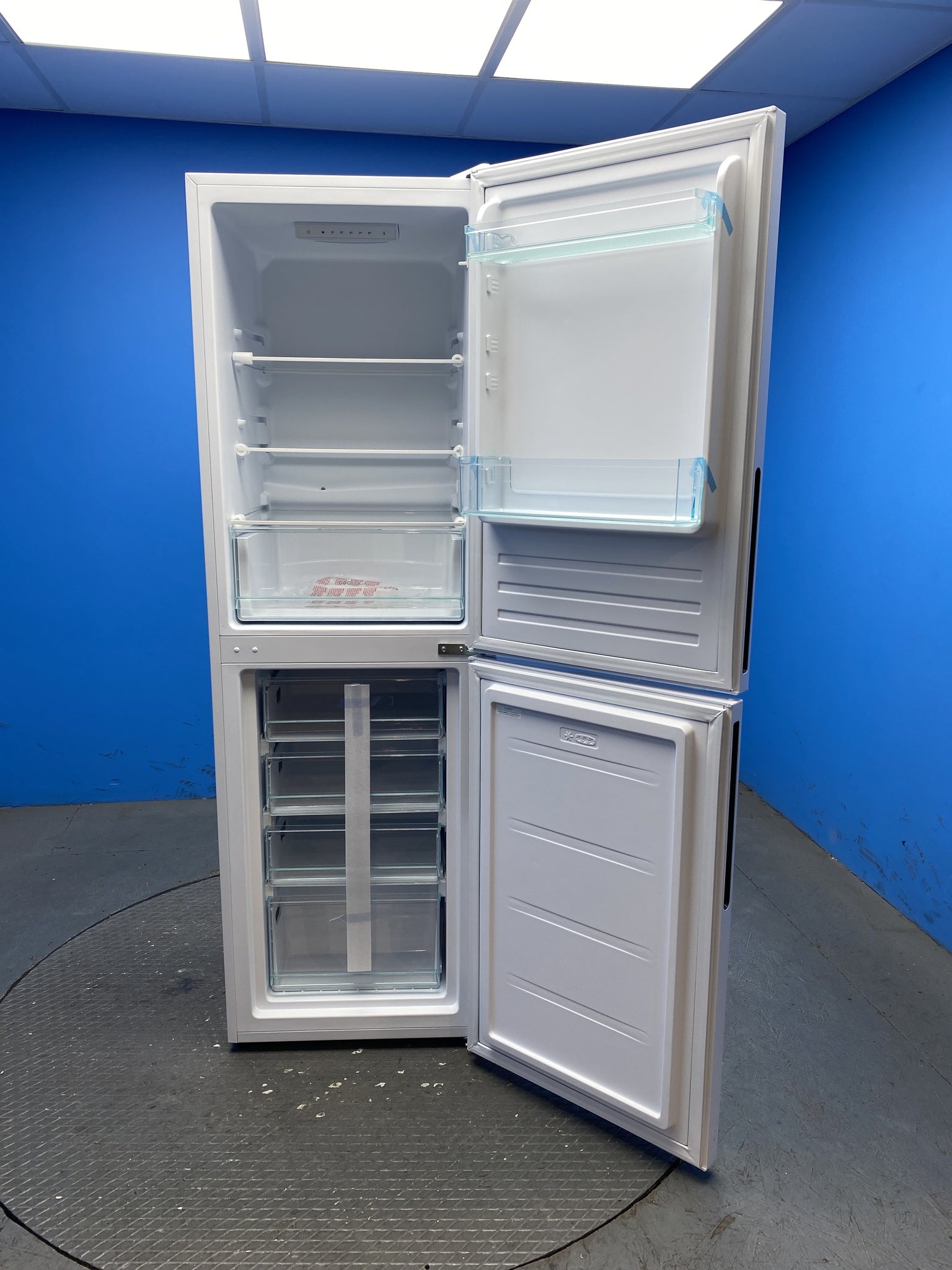 Candy CCT3L517EWK 252 Litre Combi Fridge Freezer