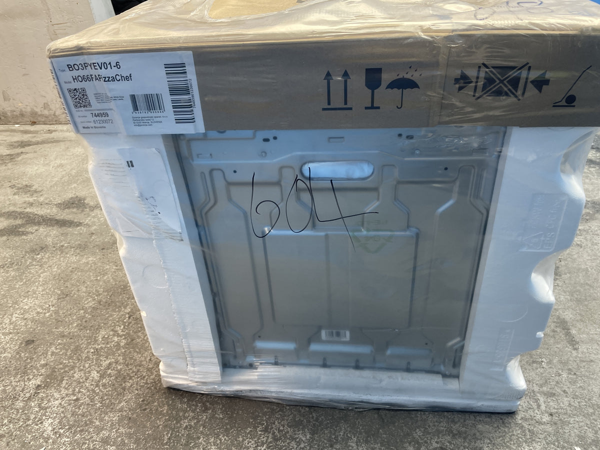 #GRC-163-213 - Hisense Hi6 BlackLine HO66FAPizzaChef Pyrolytic Smart Oven