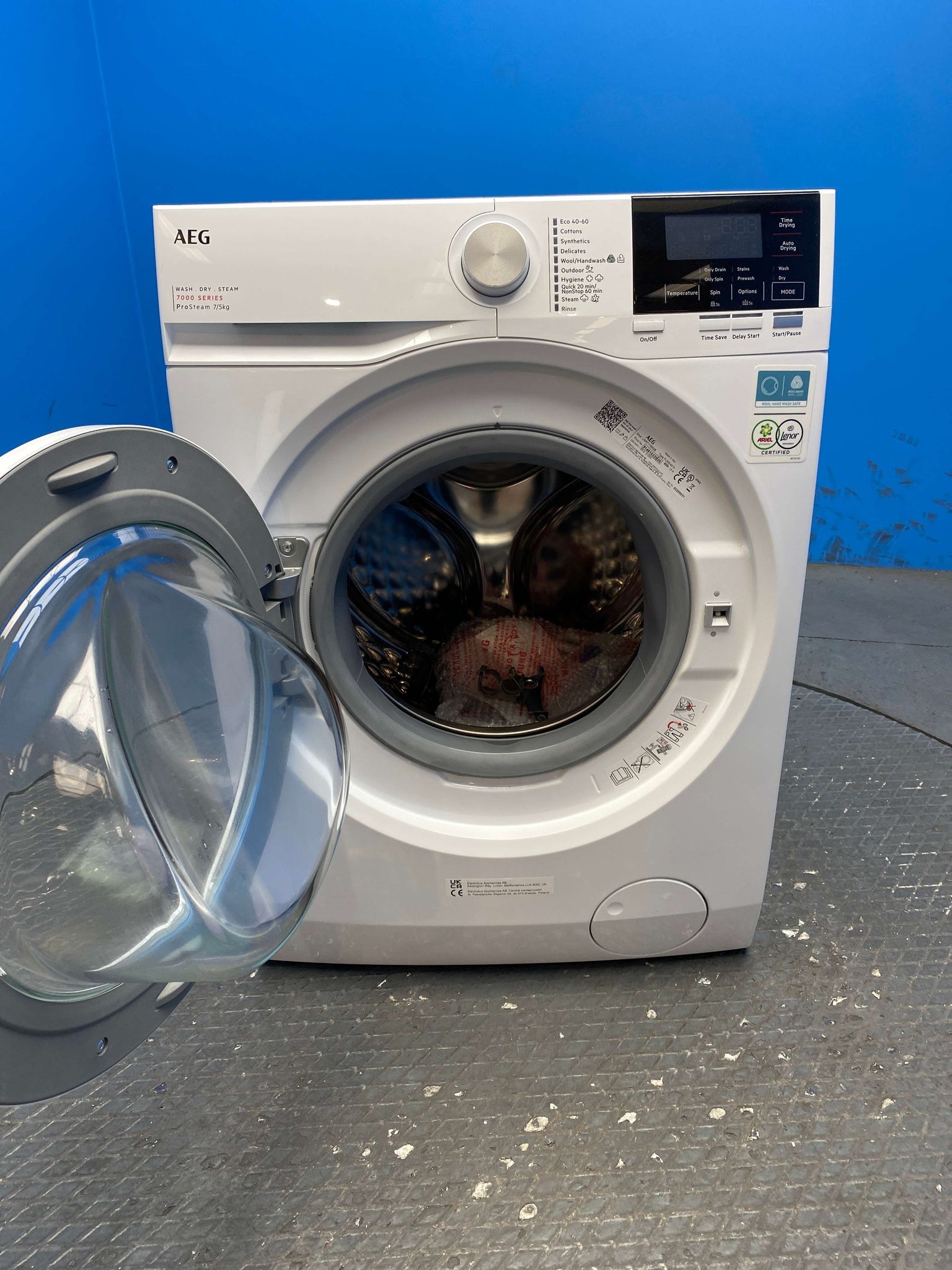 AEG LWR7175M2B 7000 ProSteam 7kg/5kg 1400rpm Washer Dryer