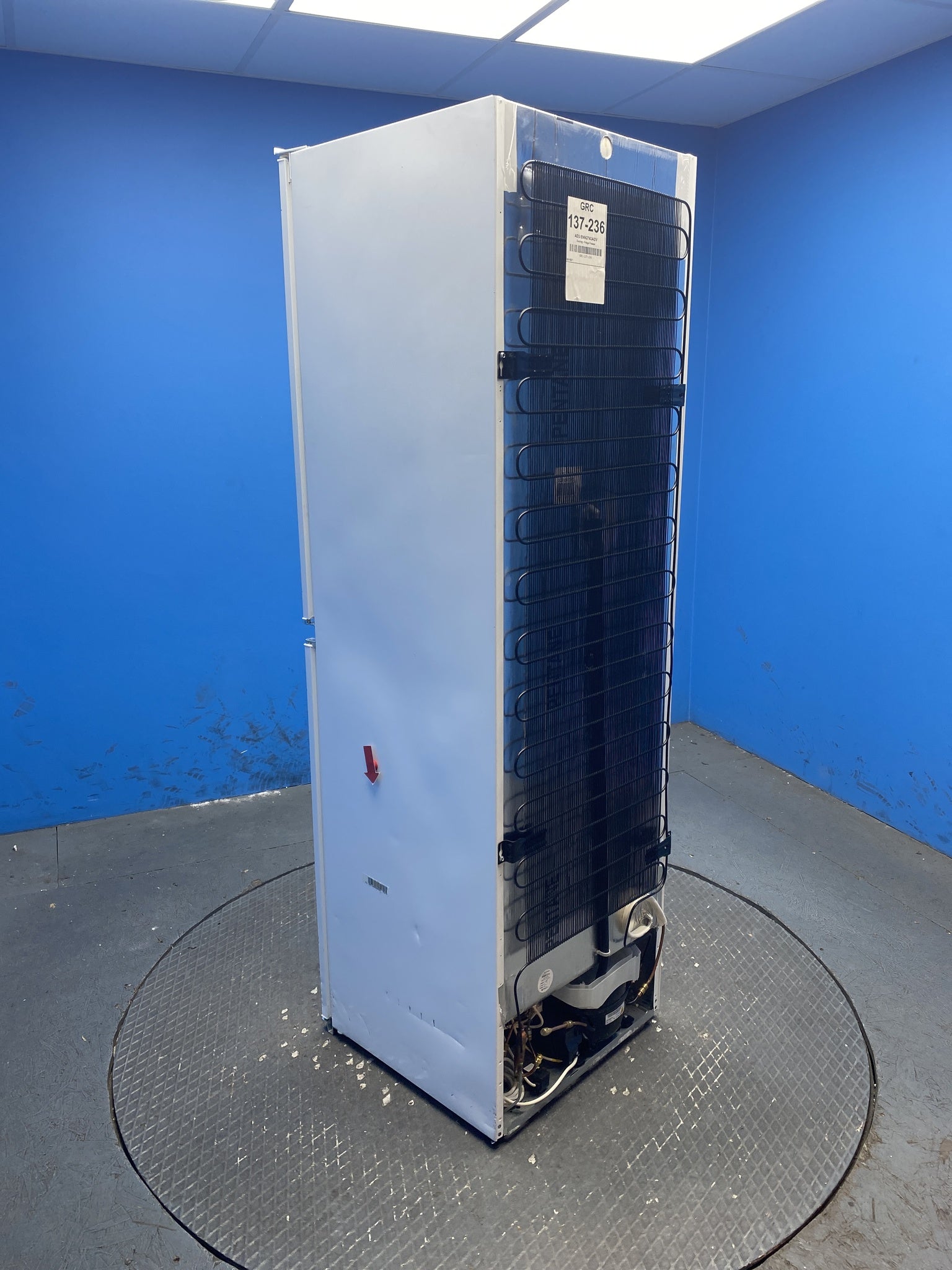 Electrolux ENN2743AOV Frost Free Integrated 50/50 Fridge Freezer