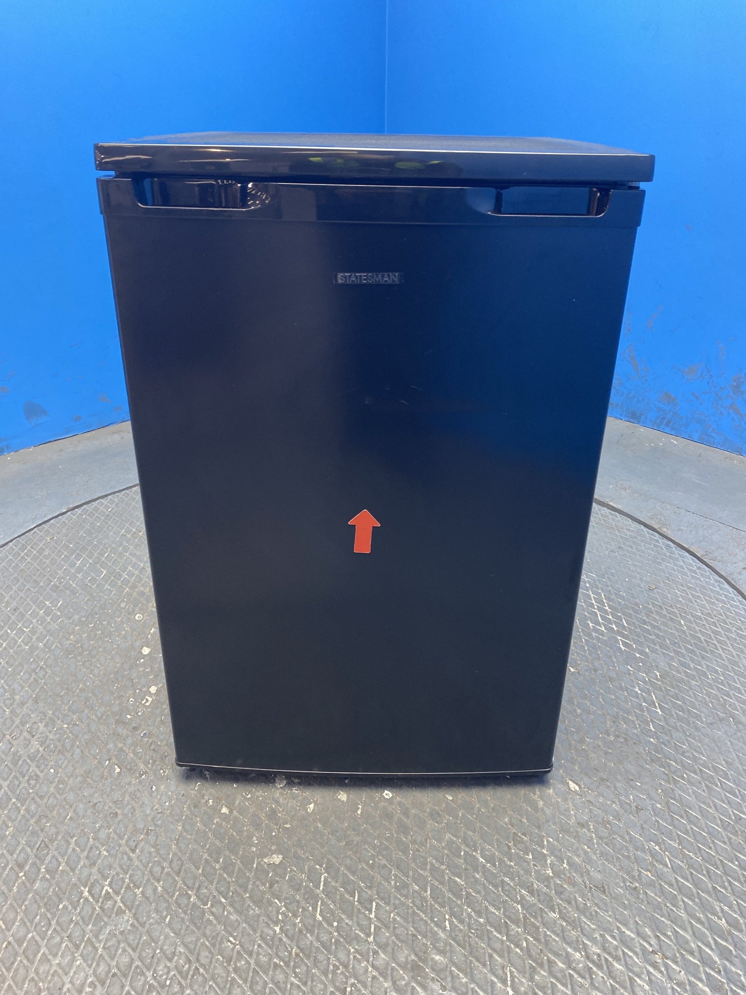 Statesman L255B 113 Litre 55cm Under Counter Fridge