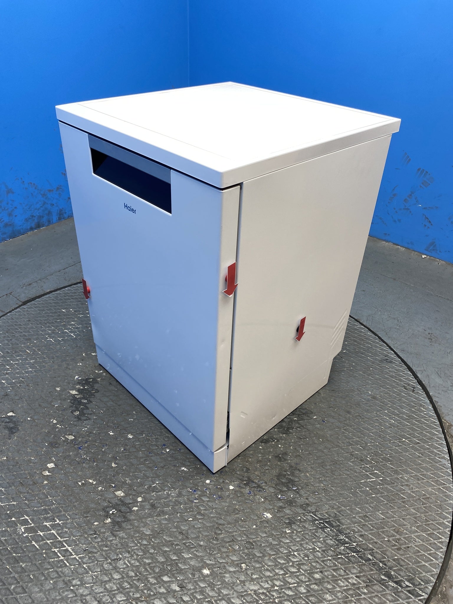 Haier XF5C4M1W I-Pro Series 3 15 Place Setting Dishwasher