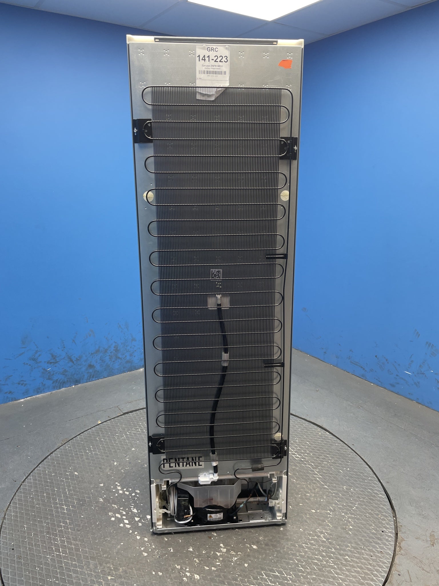 Zanussi 70/30 Integrated Low Frost Fridge Freezer