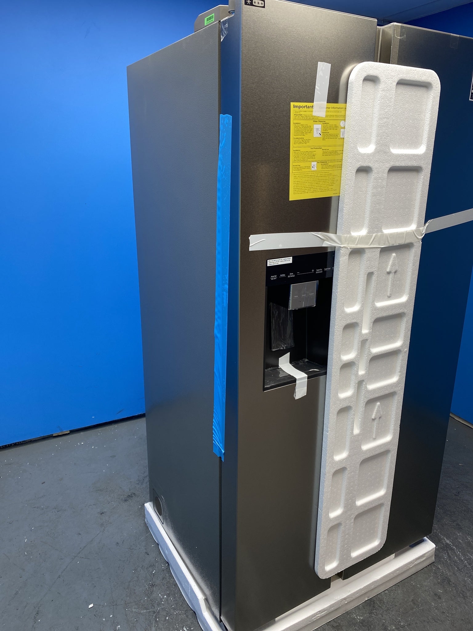 Haier Series 7 HSW79F18CIMM Plumbed American Fridge Freezer