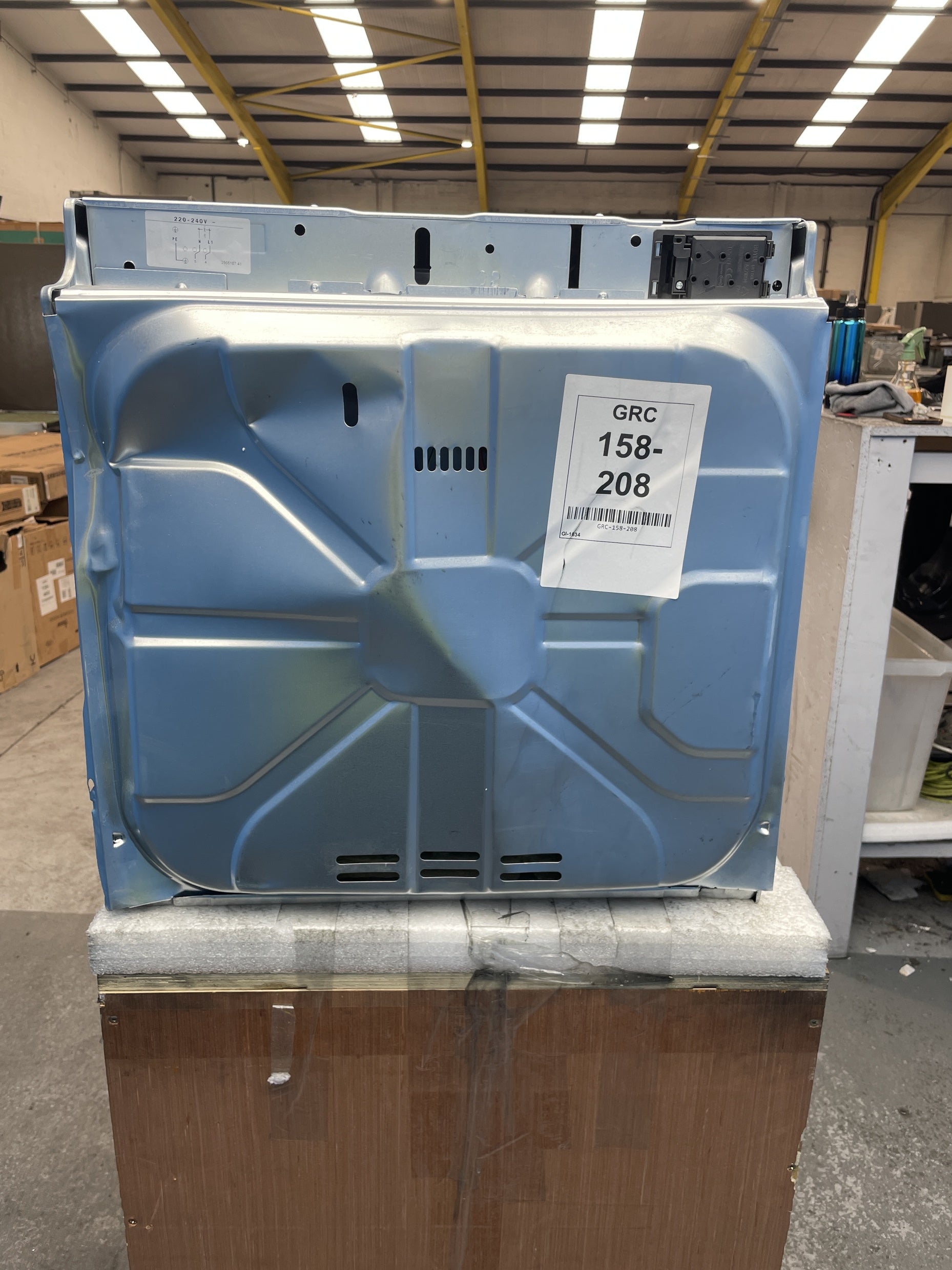 #GRC-158-208 - AEG 6000 BPX535A61B AirFry Pyrolytic Built-In Single Oven