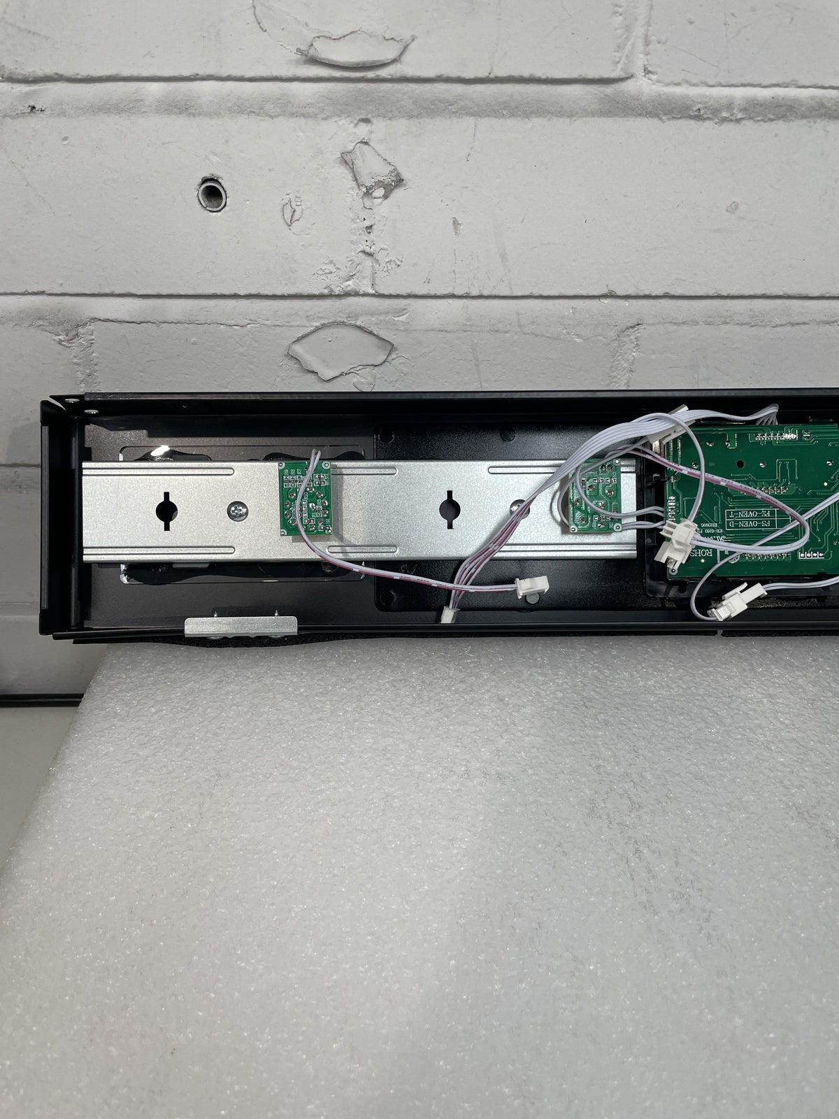 #GRC-156-643 - Hisense HDCEIT6C20B Electric Oven PCB