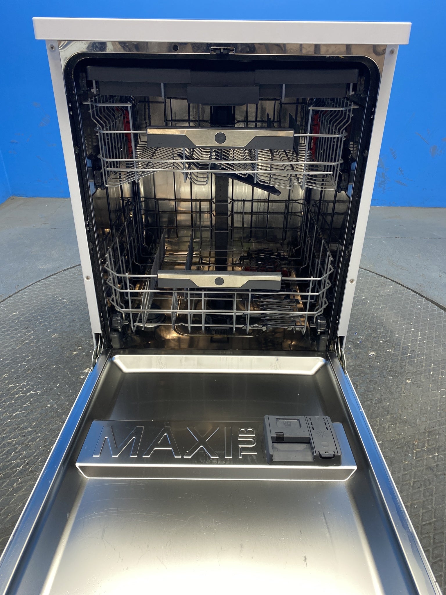 Hoover HF6B4S1PW 16 Place Setting Dishwasher