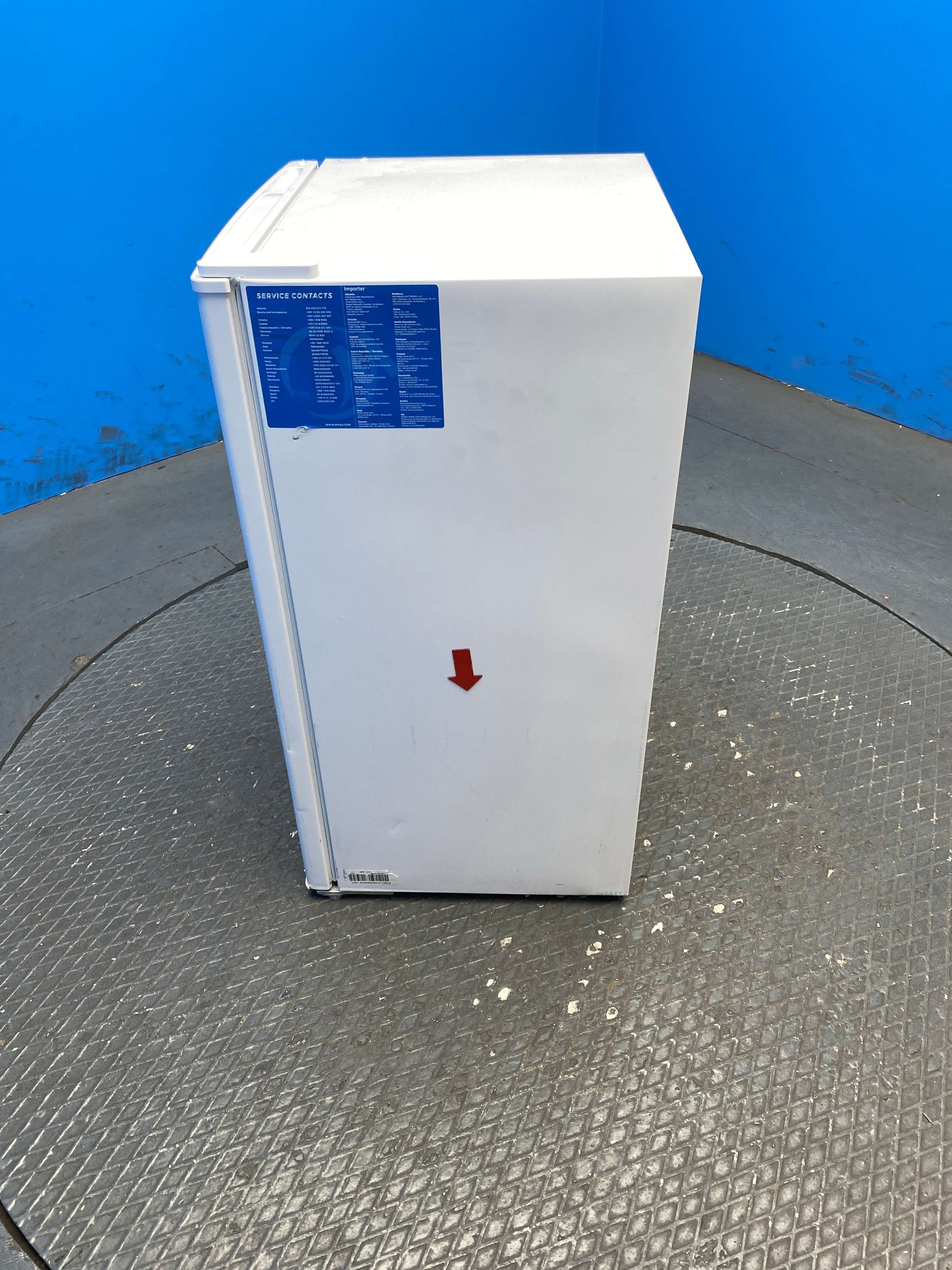 Midea MDRD125FGE01 80L Under Counter Mini Fridge