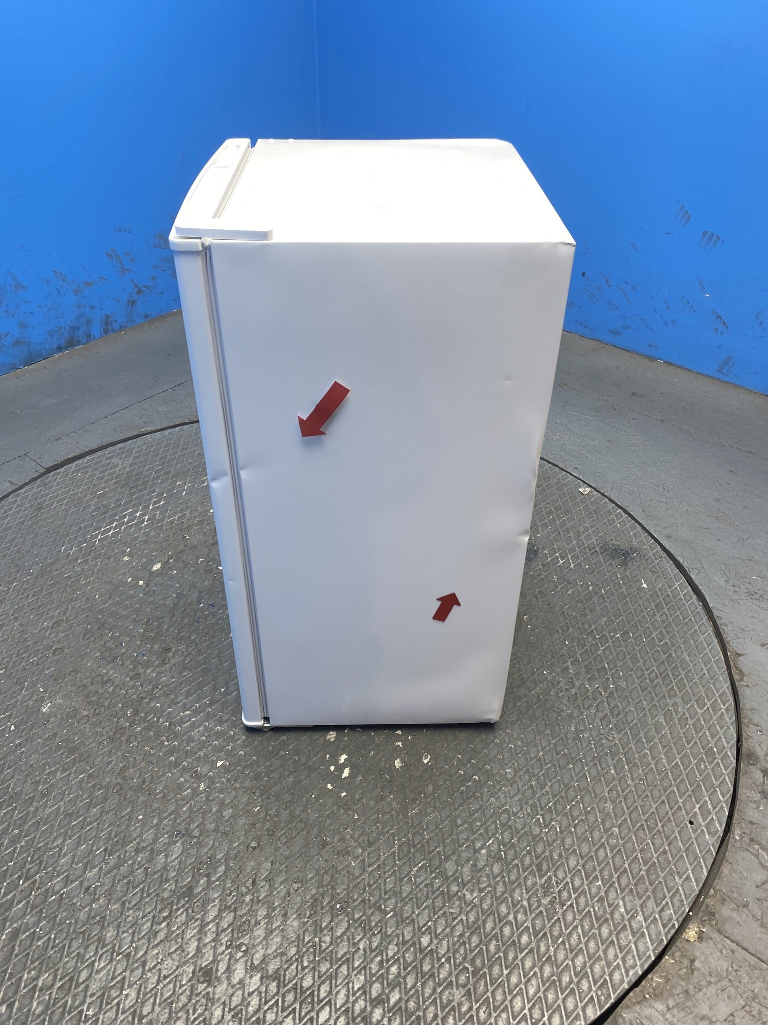 Statesman UC47LFW 93 Litres Under Counter Fridge