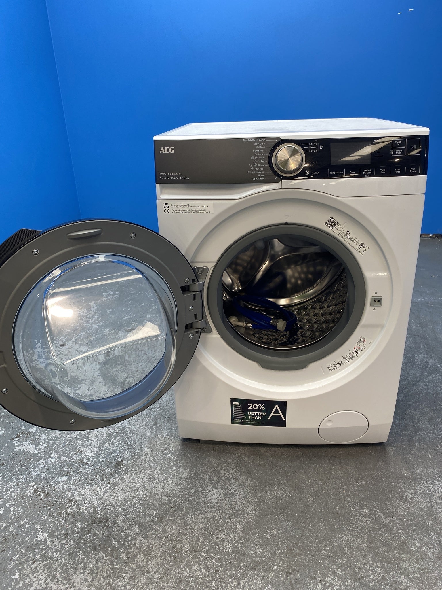 #GRC-155-938 - AEG 9000 Series LFR95146WS AbsoluteCare 10kg 1400rpm Washing Machine
