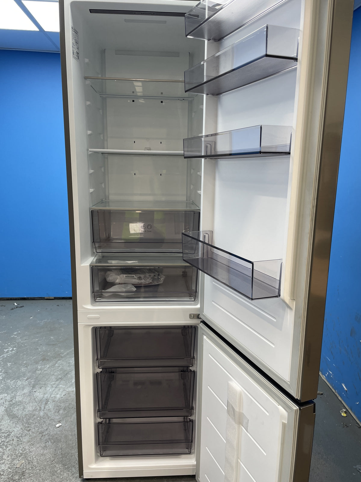 #GRC-157-196 - LG GBBSJ2CCPY 70/30 Total No Frost Fridge Freezer