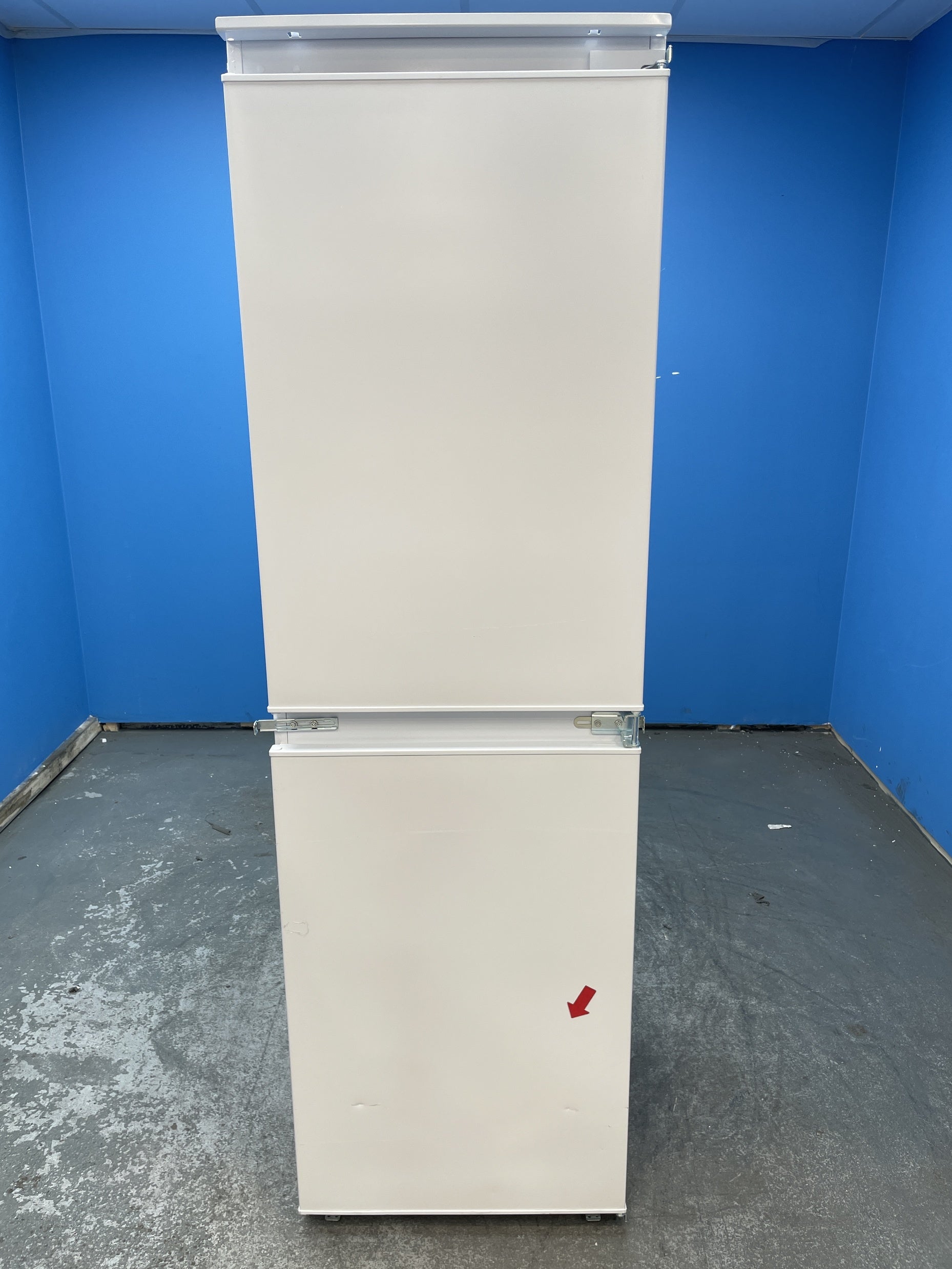 #GRC-154-889 - Candy CB50S518FK Integrated 50/50 Fridge Freezer