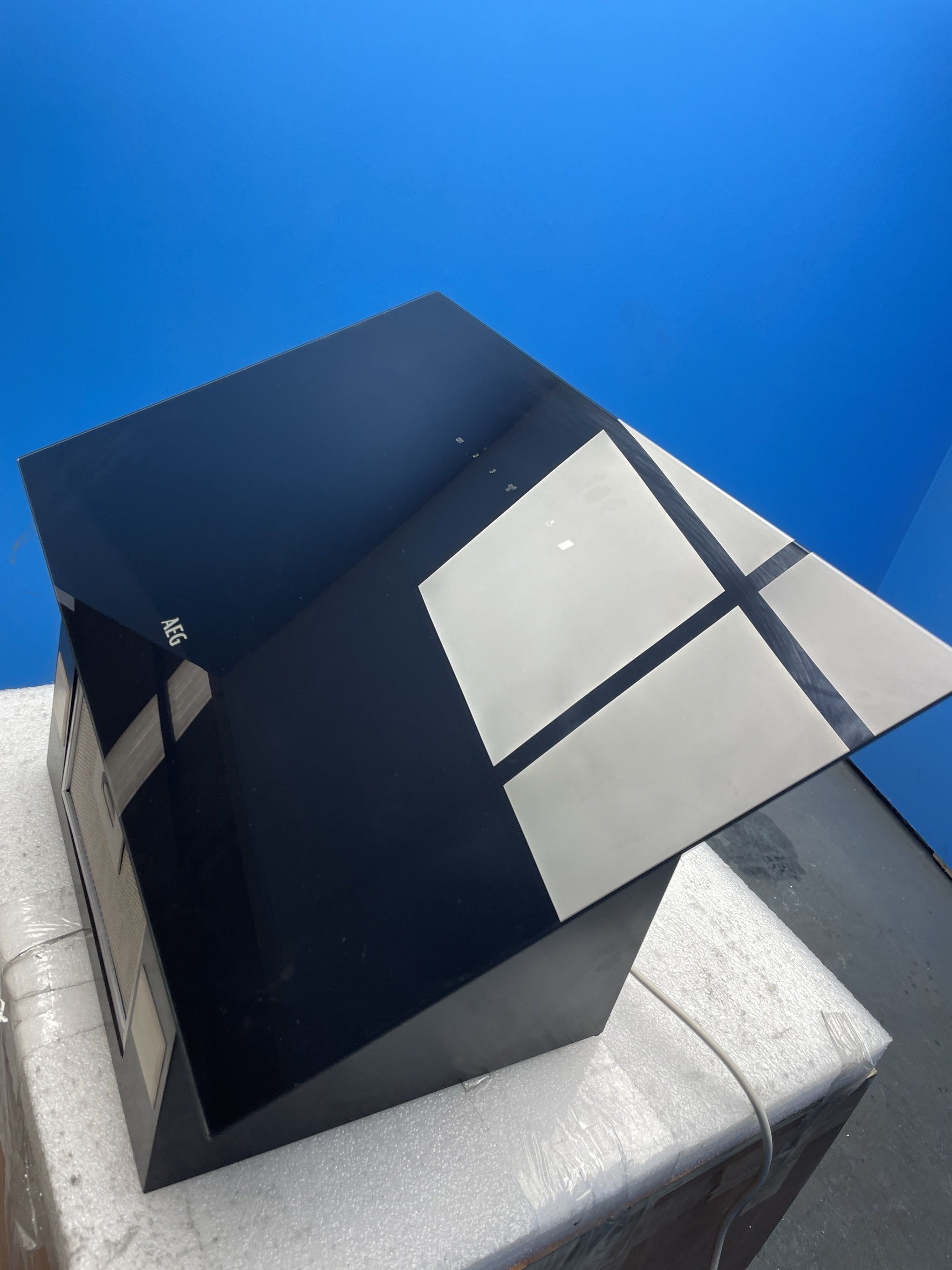 #GRC-150-147 - AEG DVX5661HB 6000 Series 60cm Angled Cooker Hood