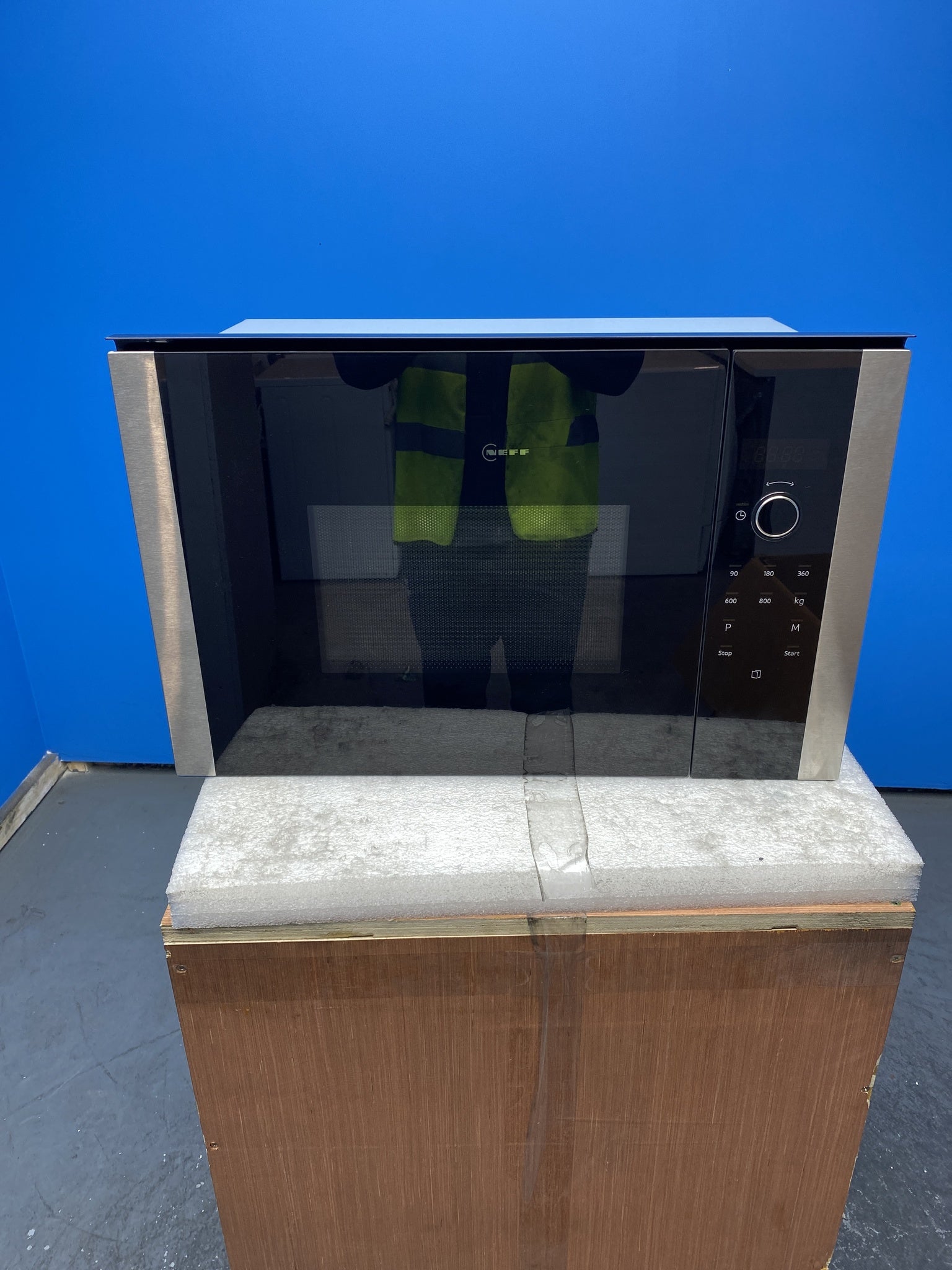 Neff N50 HLAWD23N0B Built-in 800W 20L Microwave Oven