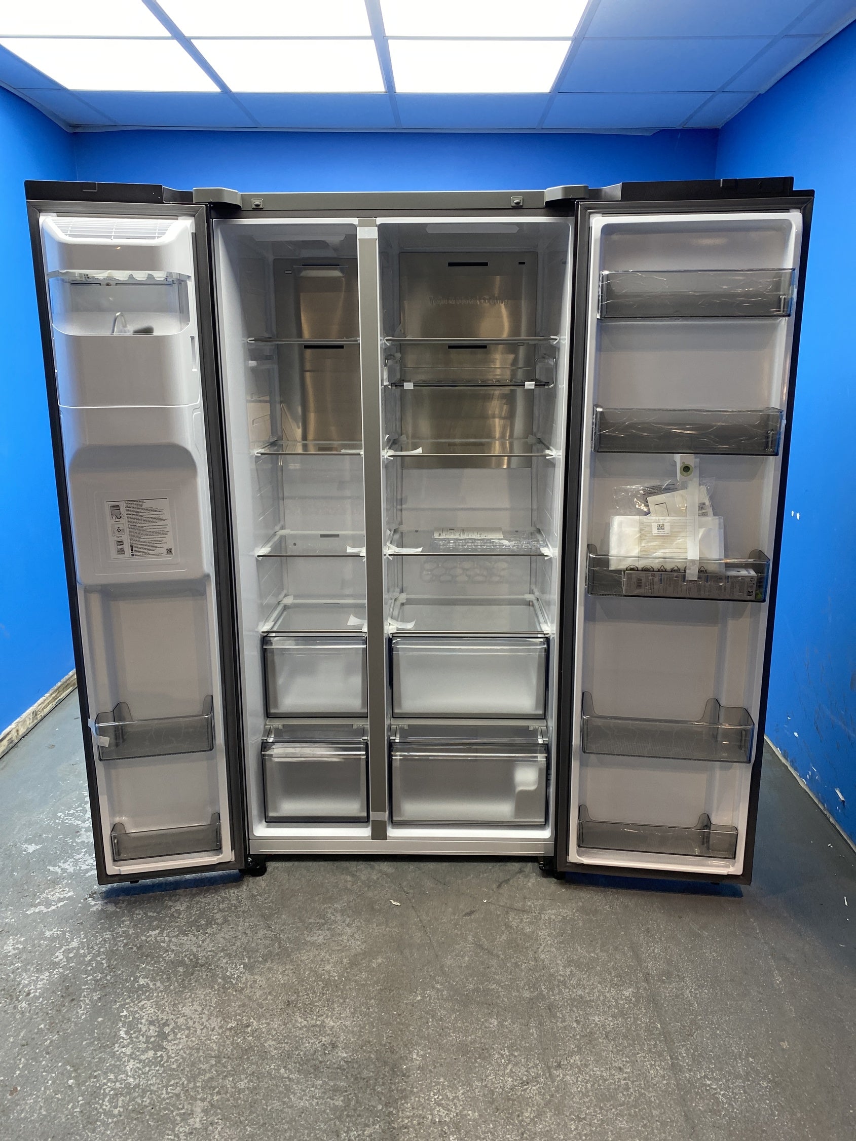#GRC-152-500 - Samsung RS90F66BEFEU Family Hub American Fridge Freezer