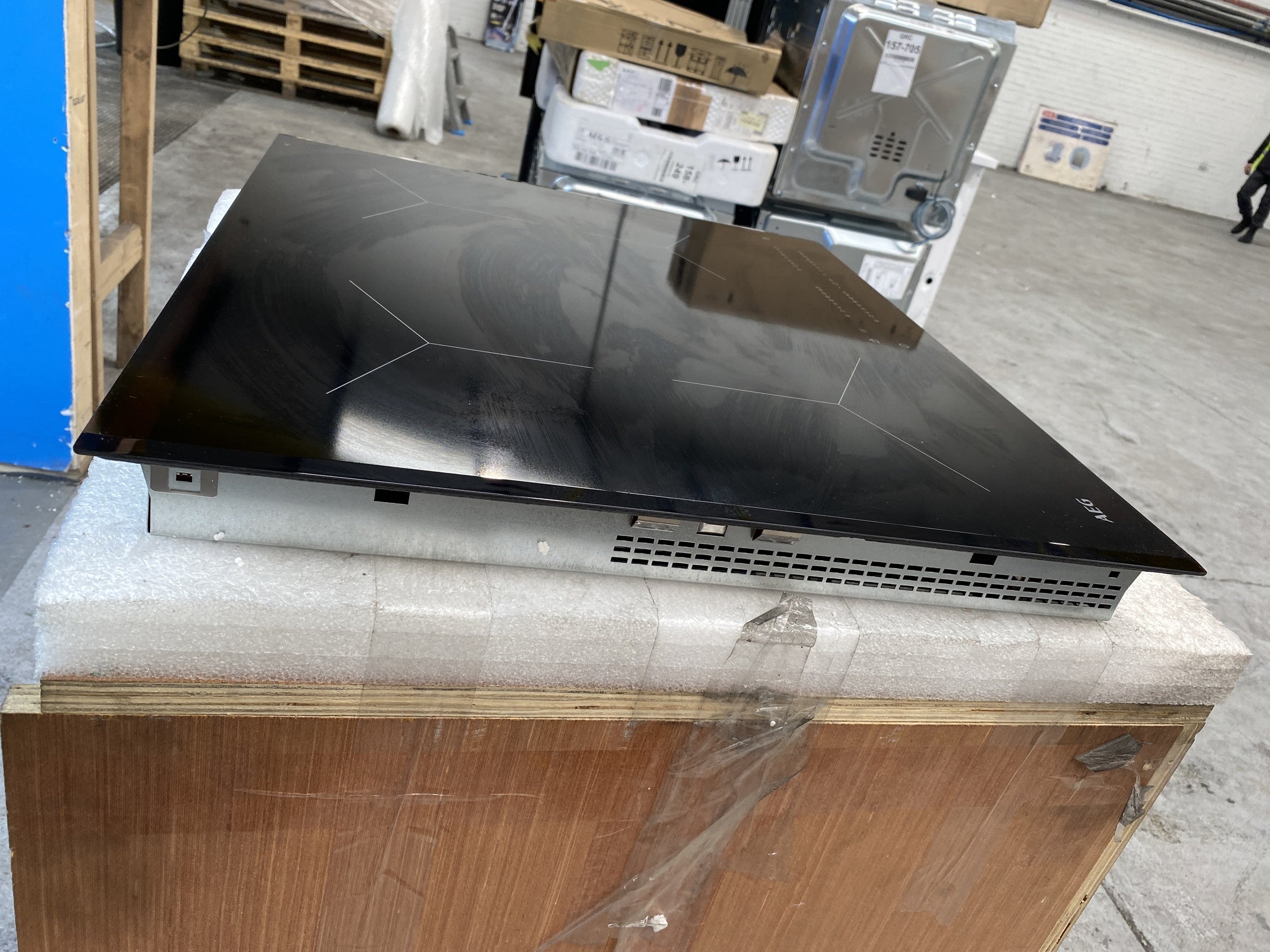 #GRC-158-231 - AEG TO64IA0HFB 5000 Series 60cm Induction Hob