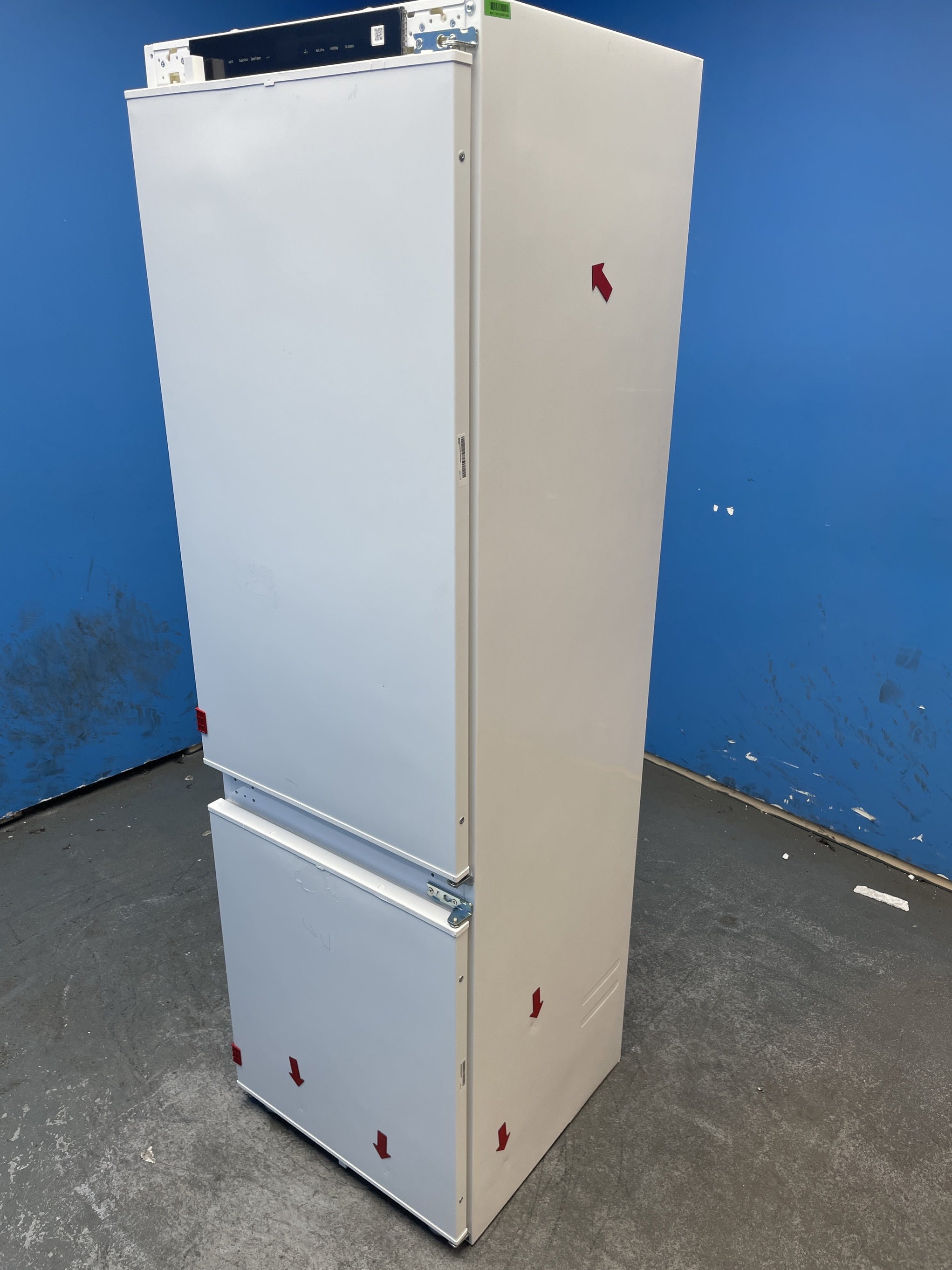 #GRC-158-490 - Haier HBQW5518DK-1 248L Smart Integrated 70/30 Fridge Freezer