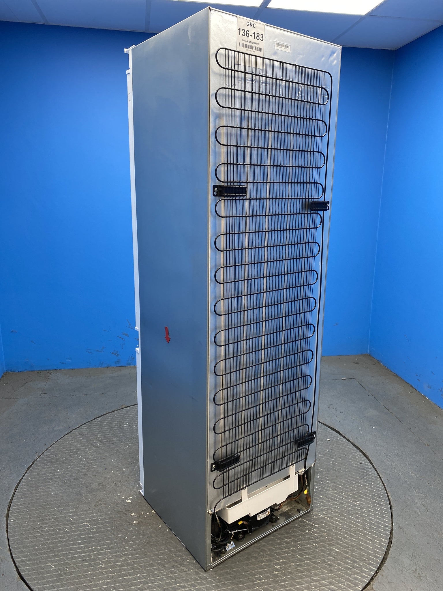 neue NBT3518FWK 70/30 Total No Frost Integrated Fridge Freezer