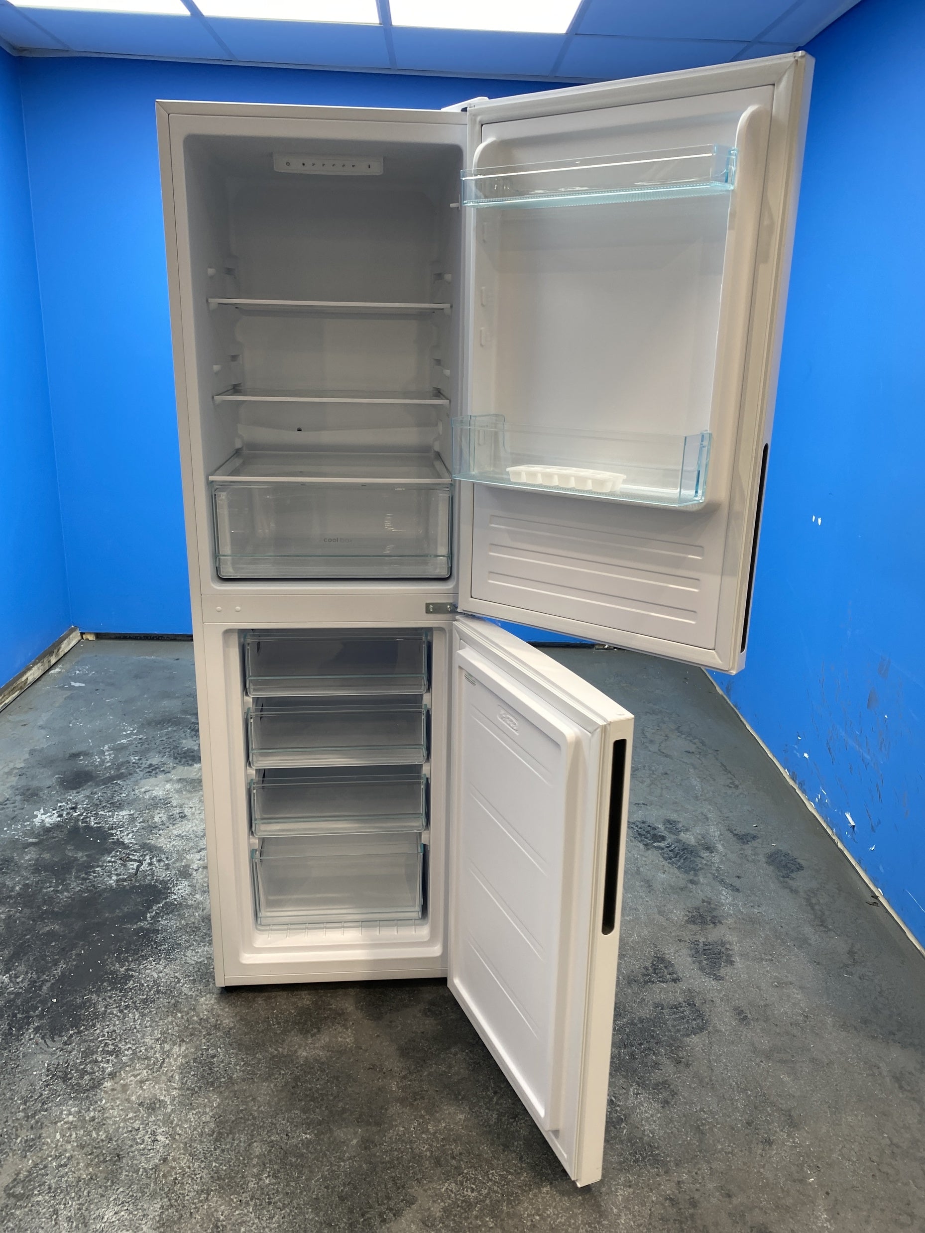 #GRC-152-061 - Candy CCT3L517EWK 252 Litre Combi Fridge Freezer