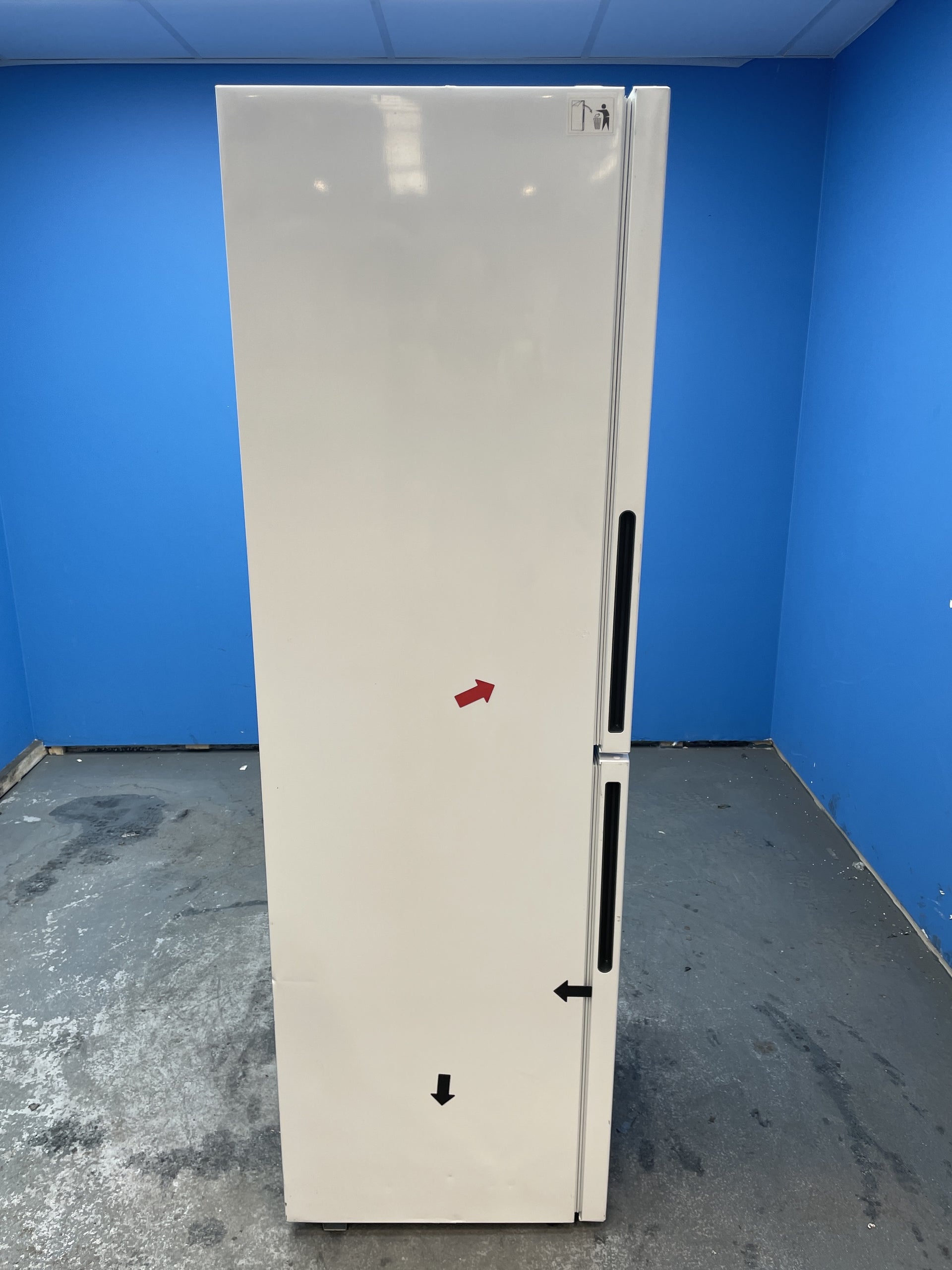 Hoover HVCT3L517EWKR H-FRIDGE 300 Low Frost Fridge Freezer