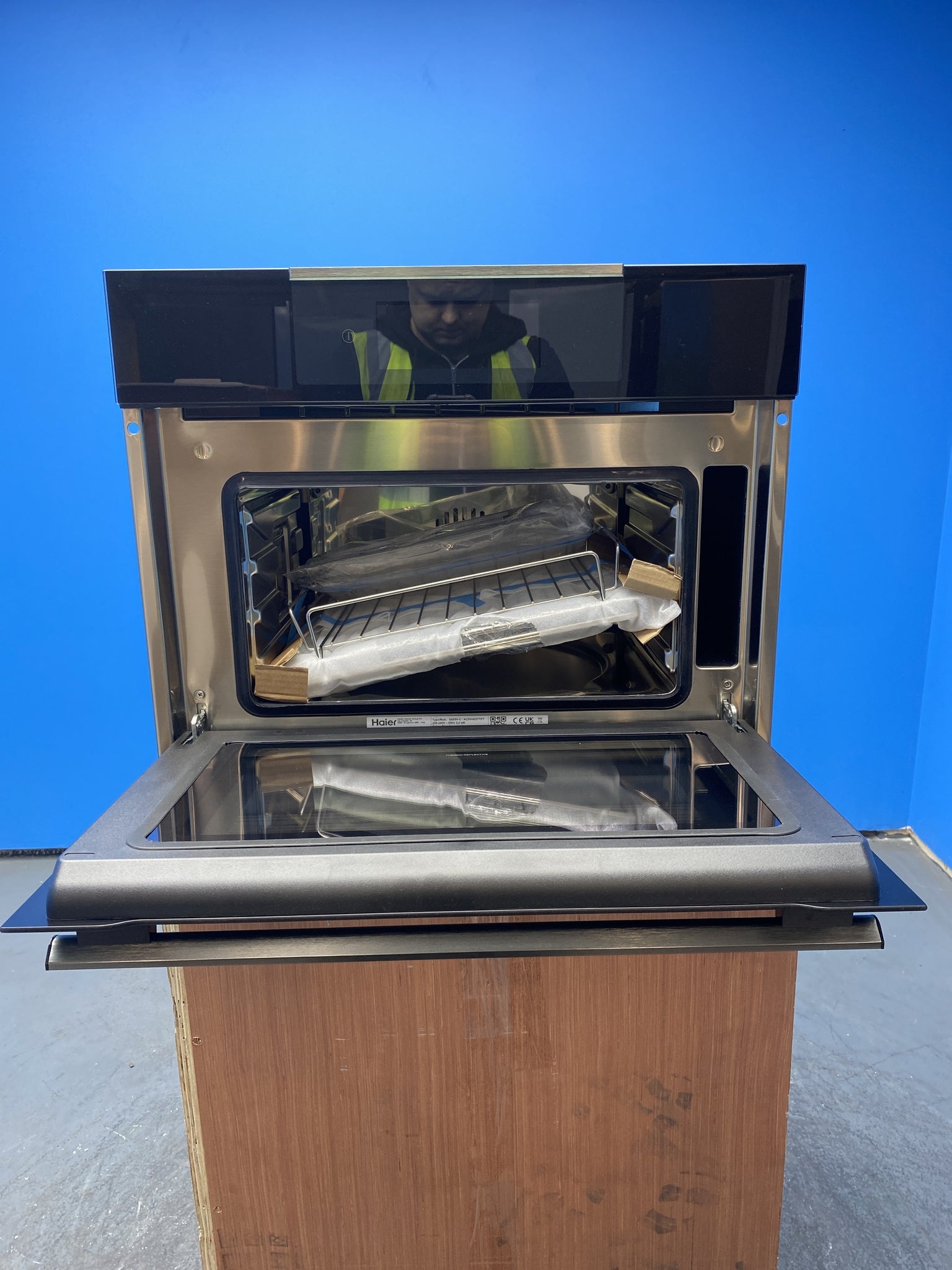 Haier HWO45NM6OXB1 Series 6 I-Touch Steam Compact Oven