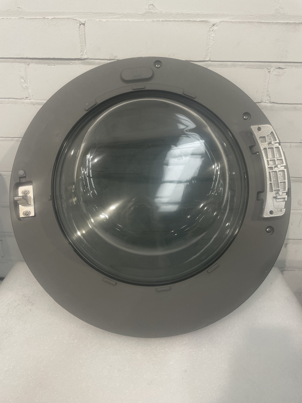 #GRC-157-531 - Samsung WW11DB8B95GH Washing Machine Door