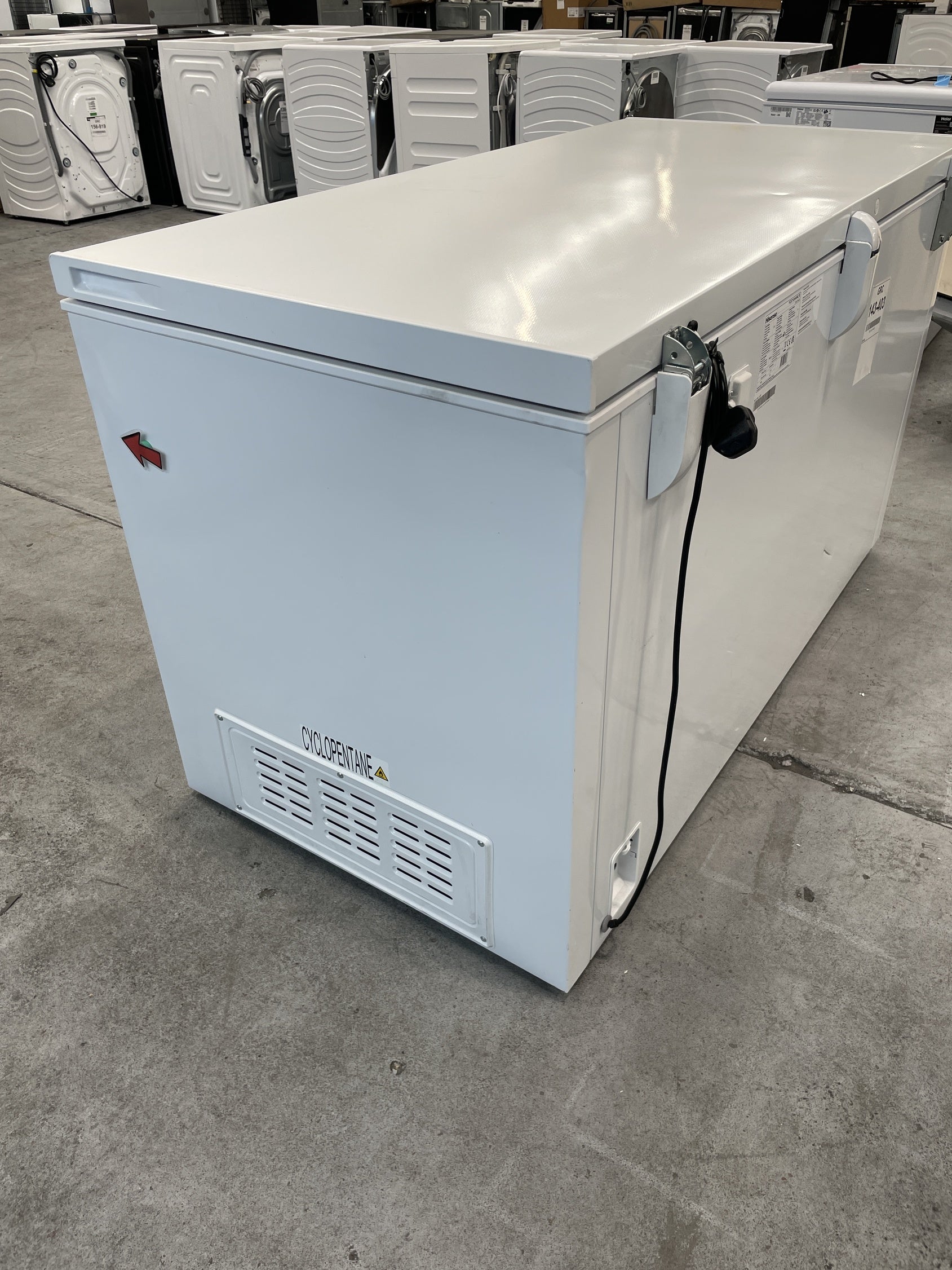 #GRC-143-403 - Hisense FC571D4AWLYE 372L Winter Guard Chest Freezer