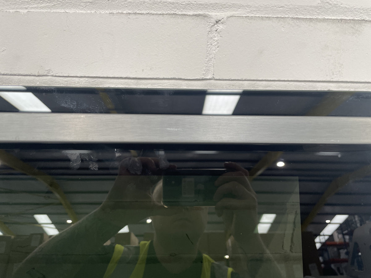 #GRC-157-423 - Hisense HDCEIT6C20B Oven Door