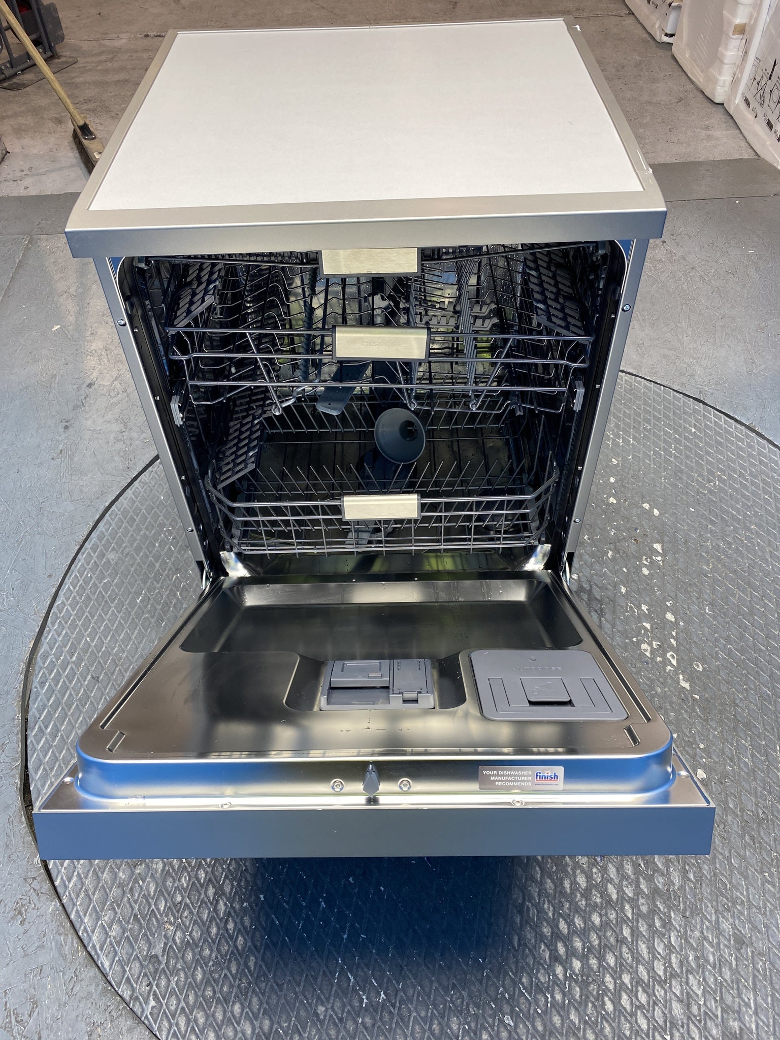 Hisense HS693C60XADUK 16 Place Wi-Fi Ready Dishwasher