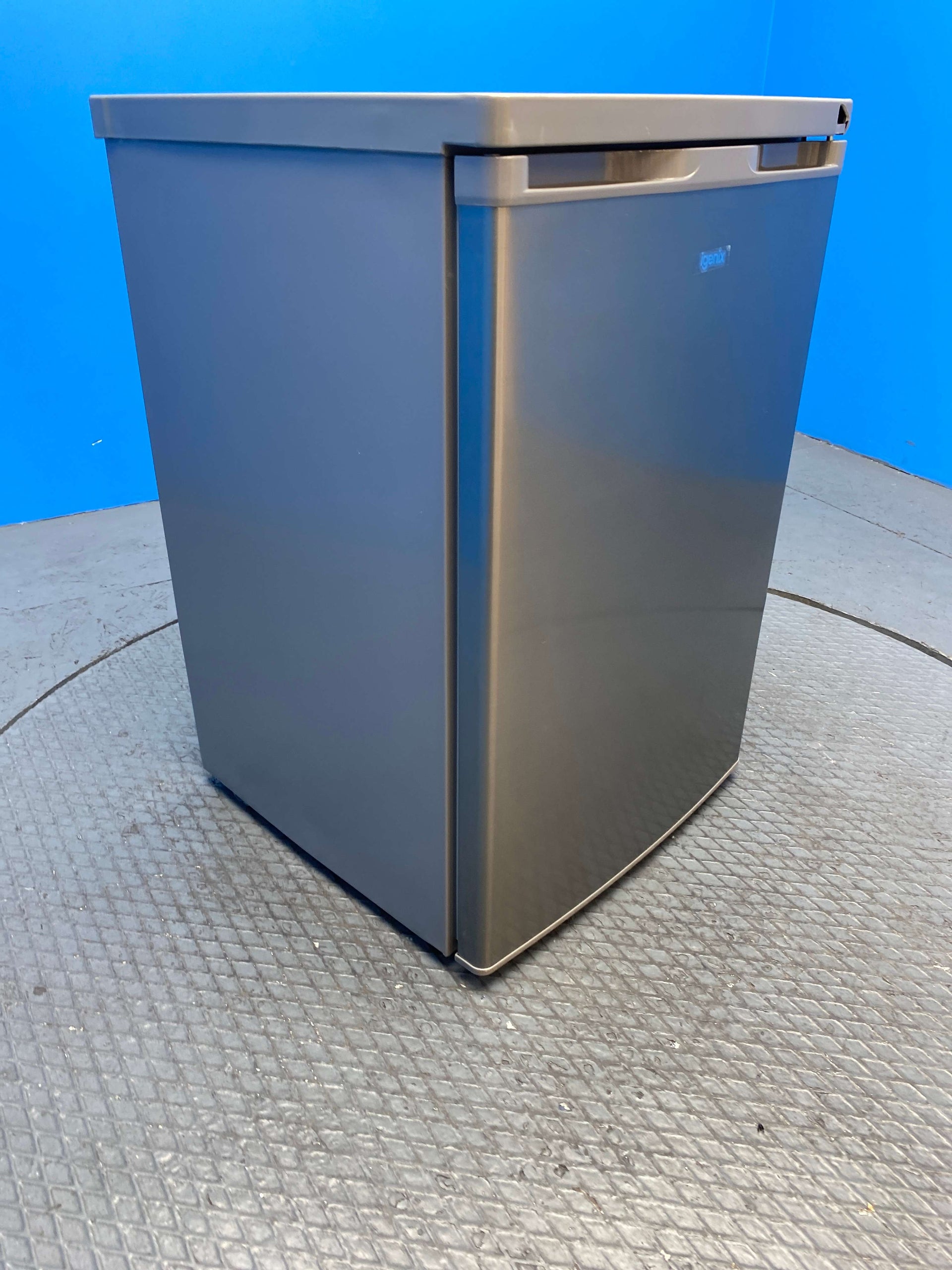 Igenix IG255X 136 Litre Undercounter Fridge