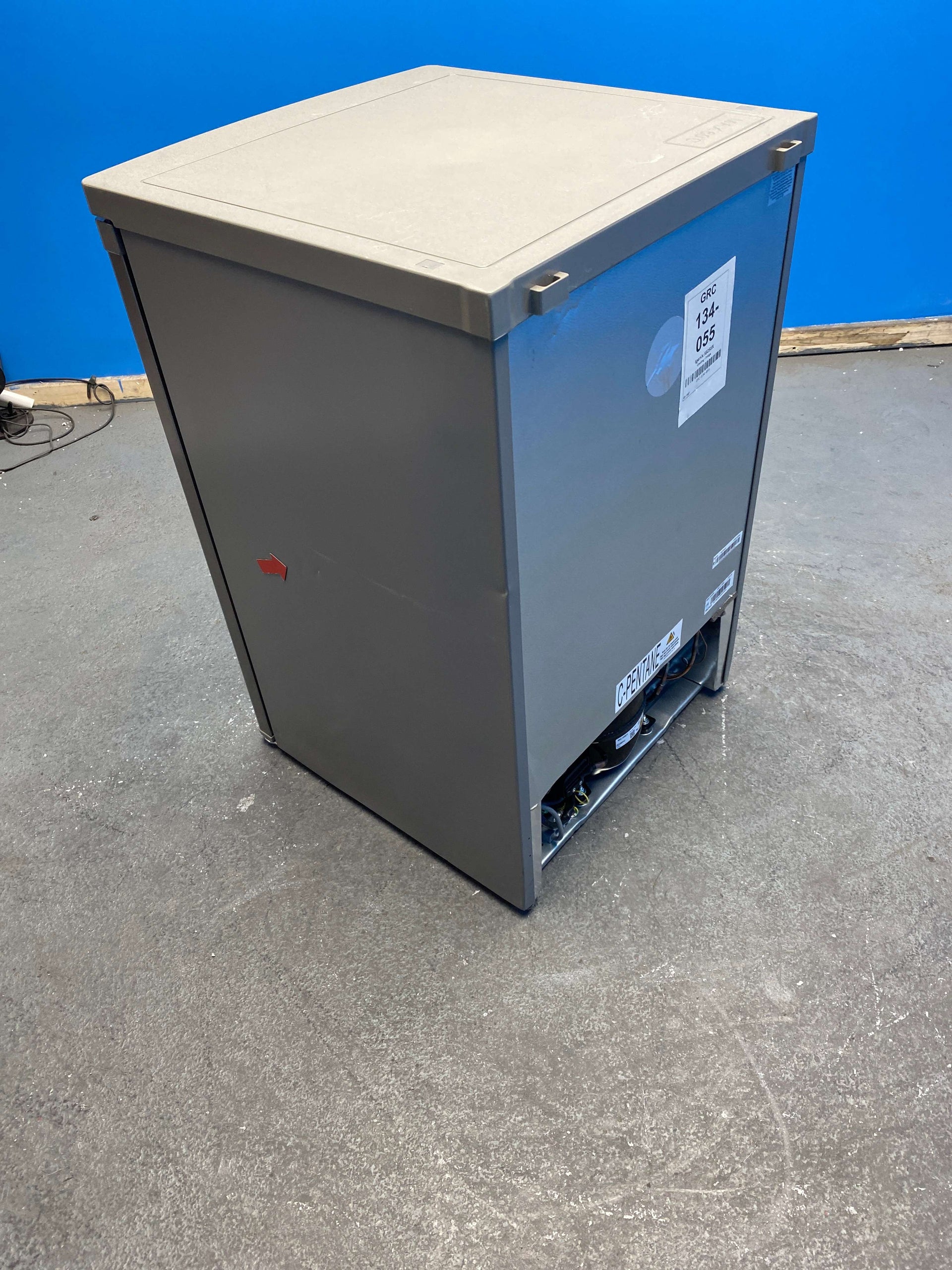 Igenix IG255X 136 Litre Undercounter Fridge