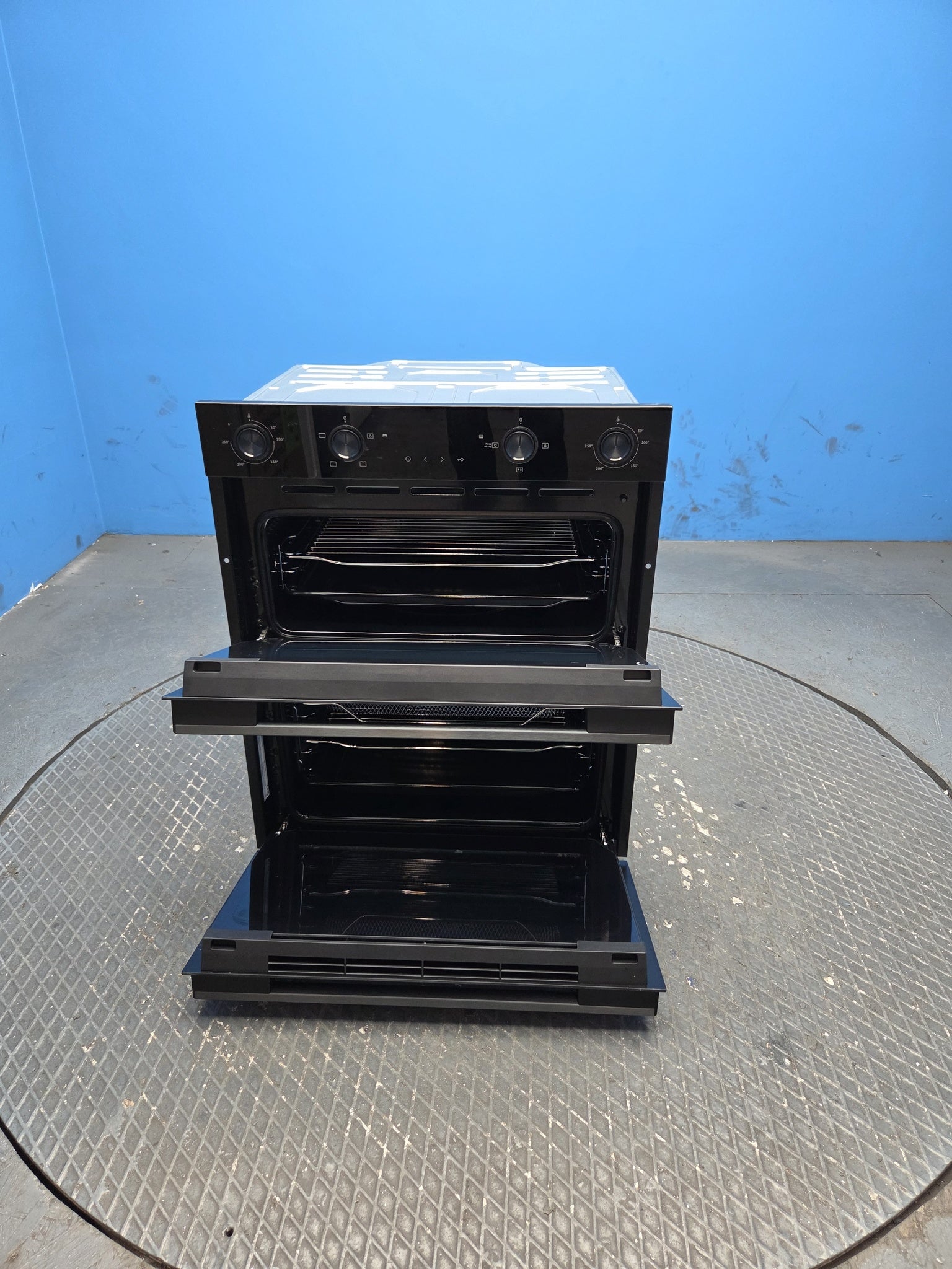 Hisense Hi6 BUD714221CDBG Built-Under Electric Double Oven