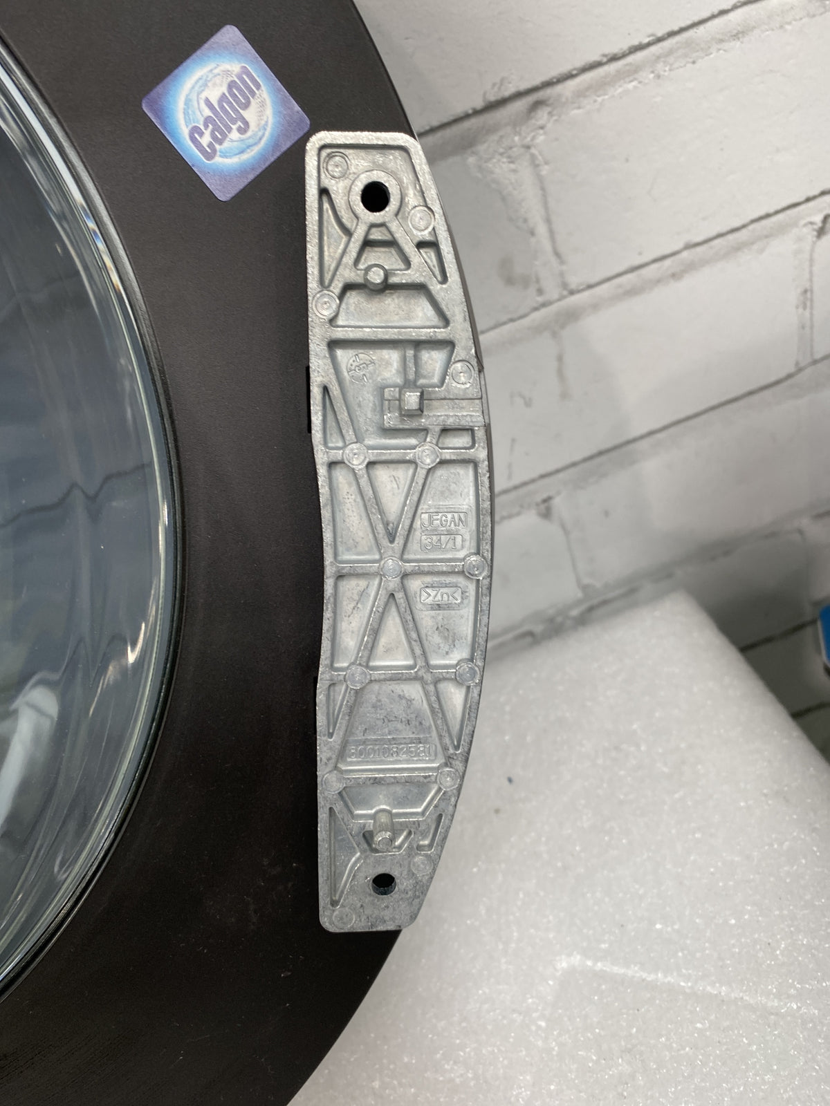#GRC-157-999 - Bosch WGH254ARGB Washing Machine Door