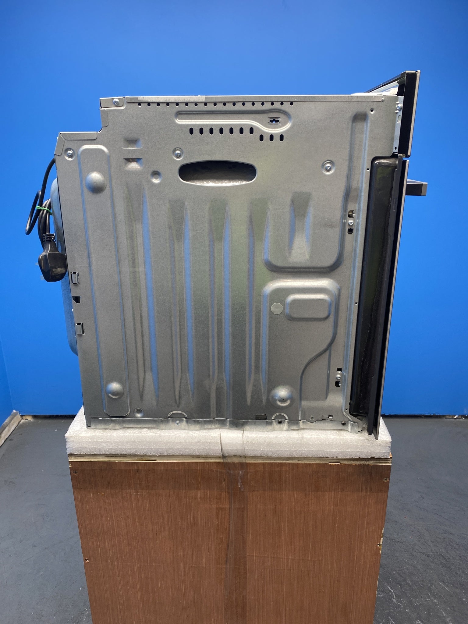 AEG SenseCook BPE842720M 71 L Pyrolytic Built-In Oven