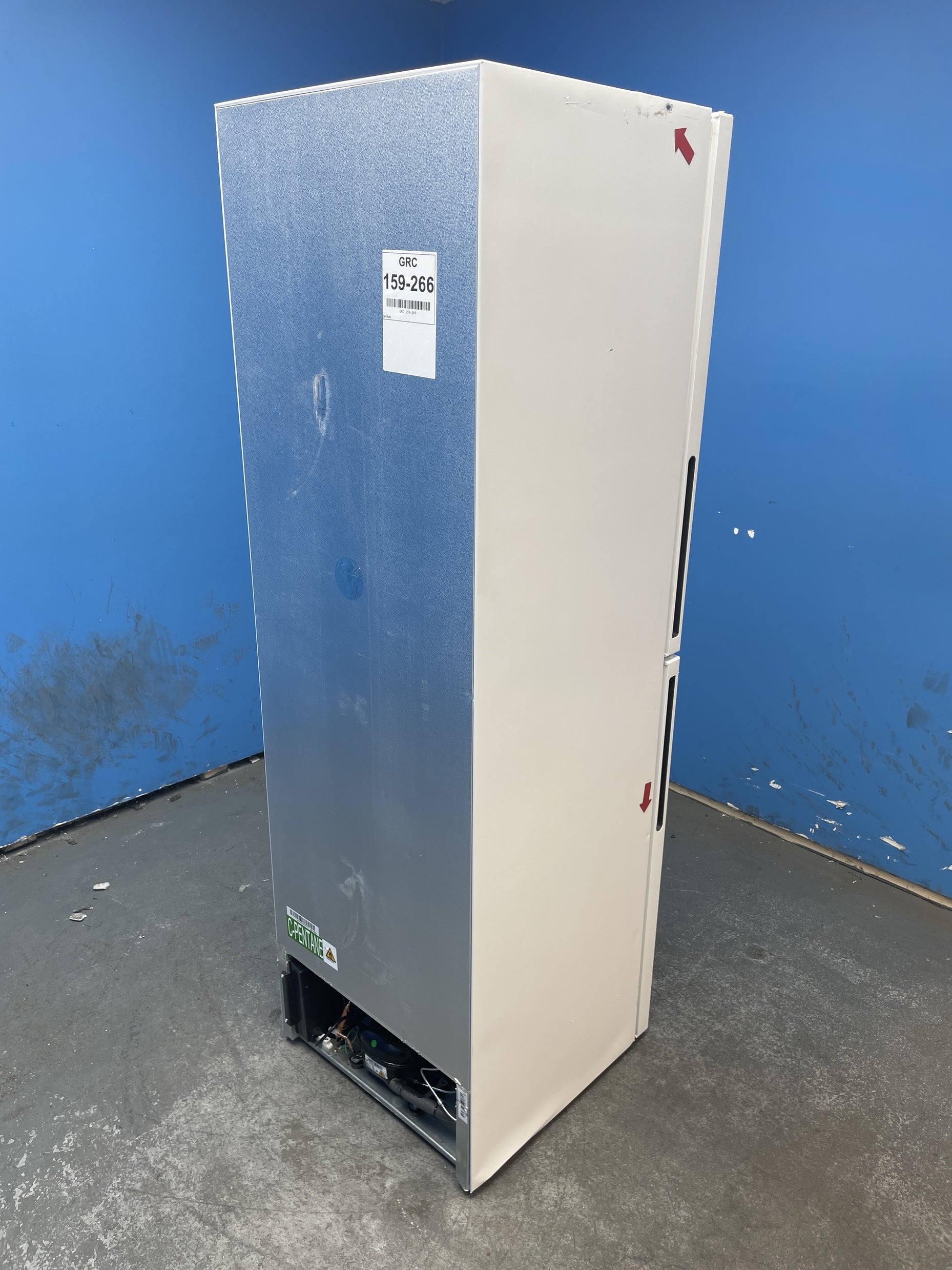 #GRC-159-266 - Hoover HVT3CLECKIHW 235 Litre Combi Fridge Freezer