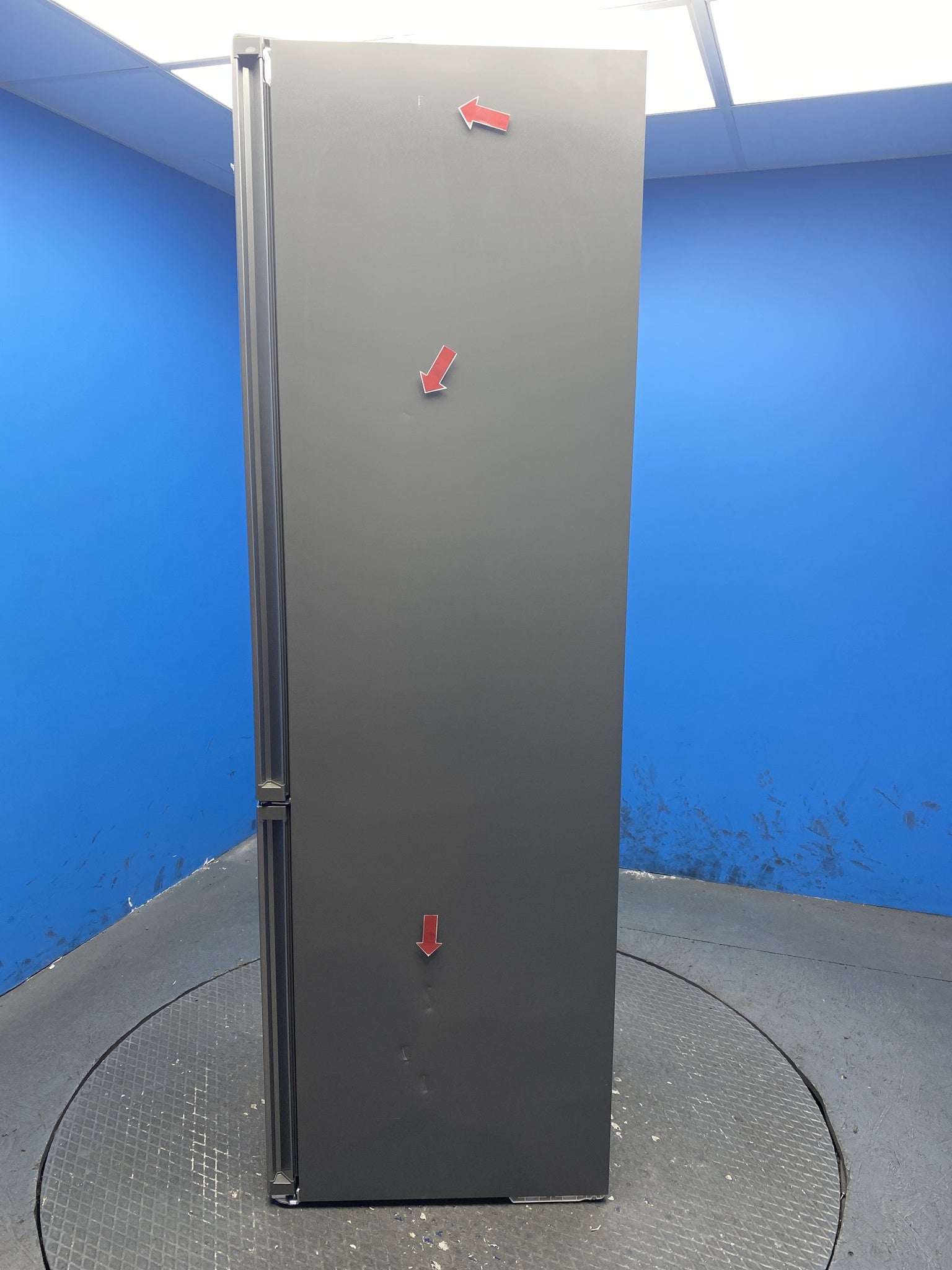 Bosch 363L Freestanding Frost Free Fridge Freezer Silver